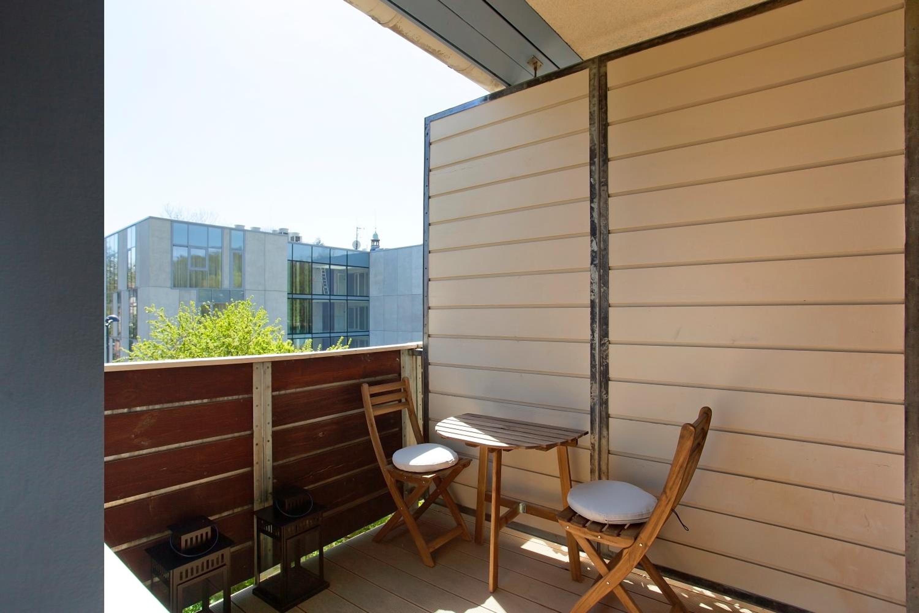VIU Seaside Residence view 2