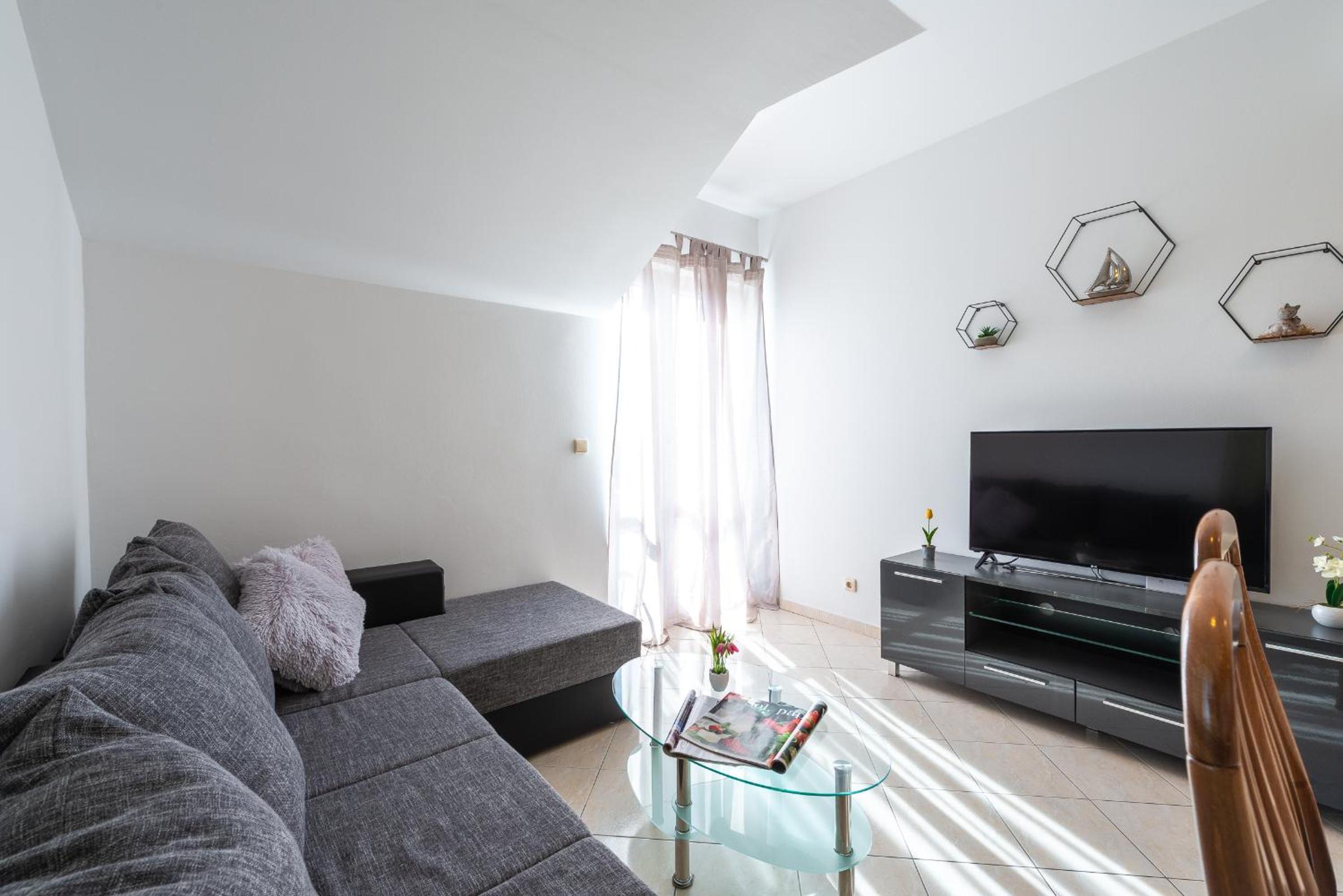 South Wind Apartments
