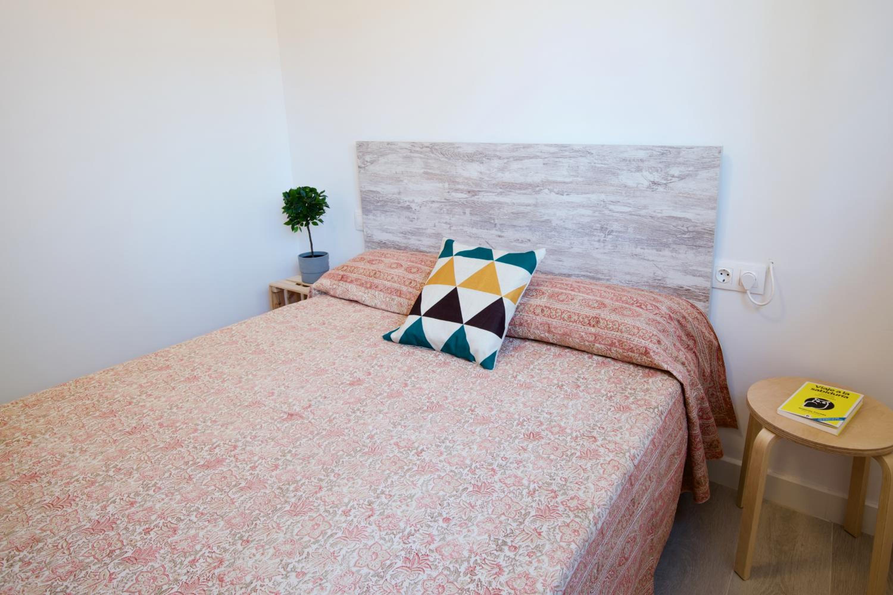 MalagaUrbanRooms - Beach & Sea