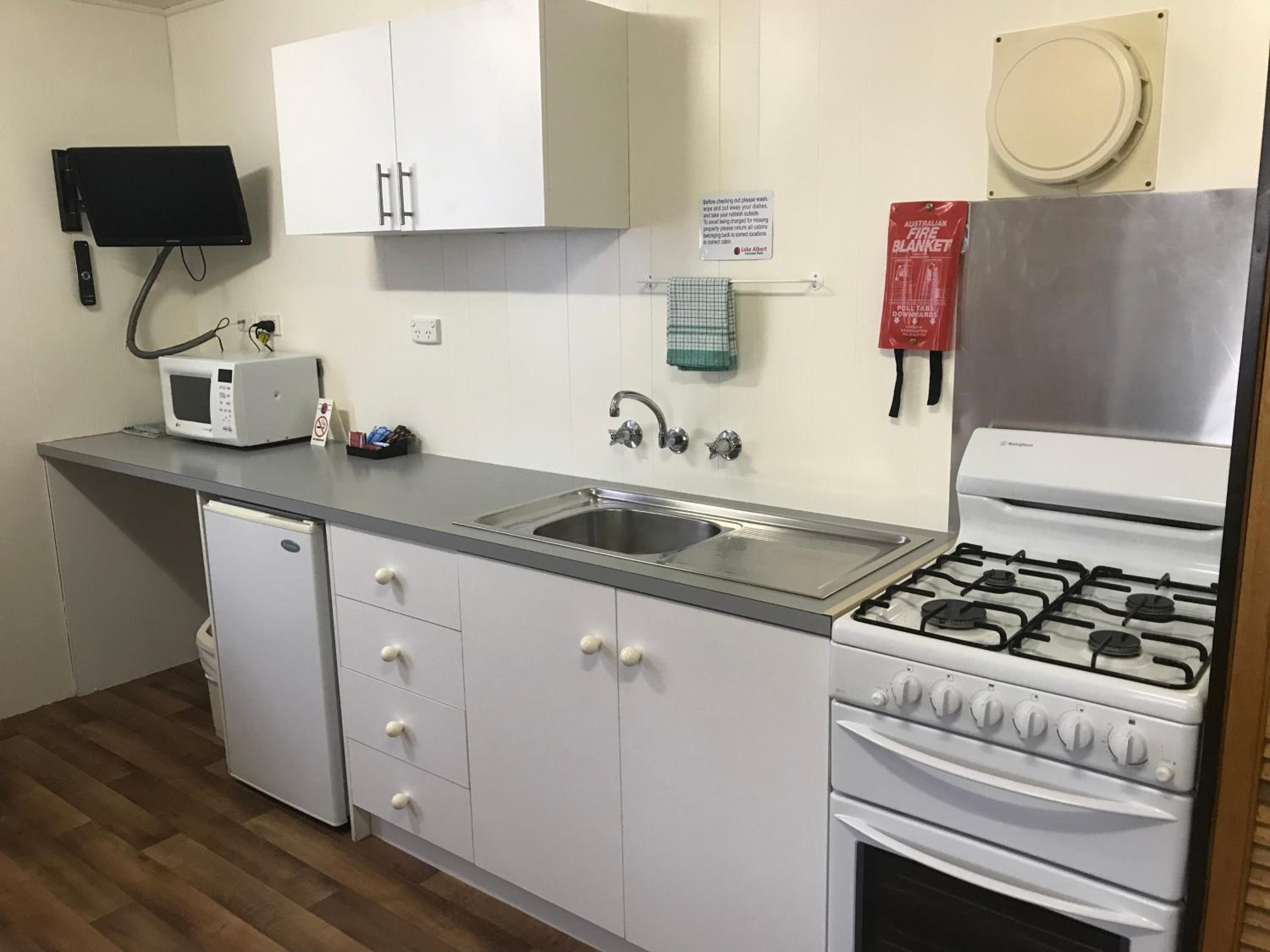 Lake Albert Caravan Park