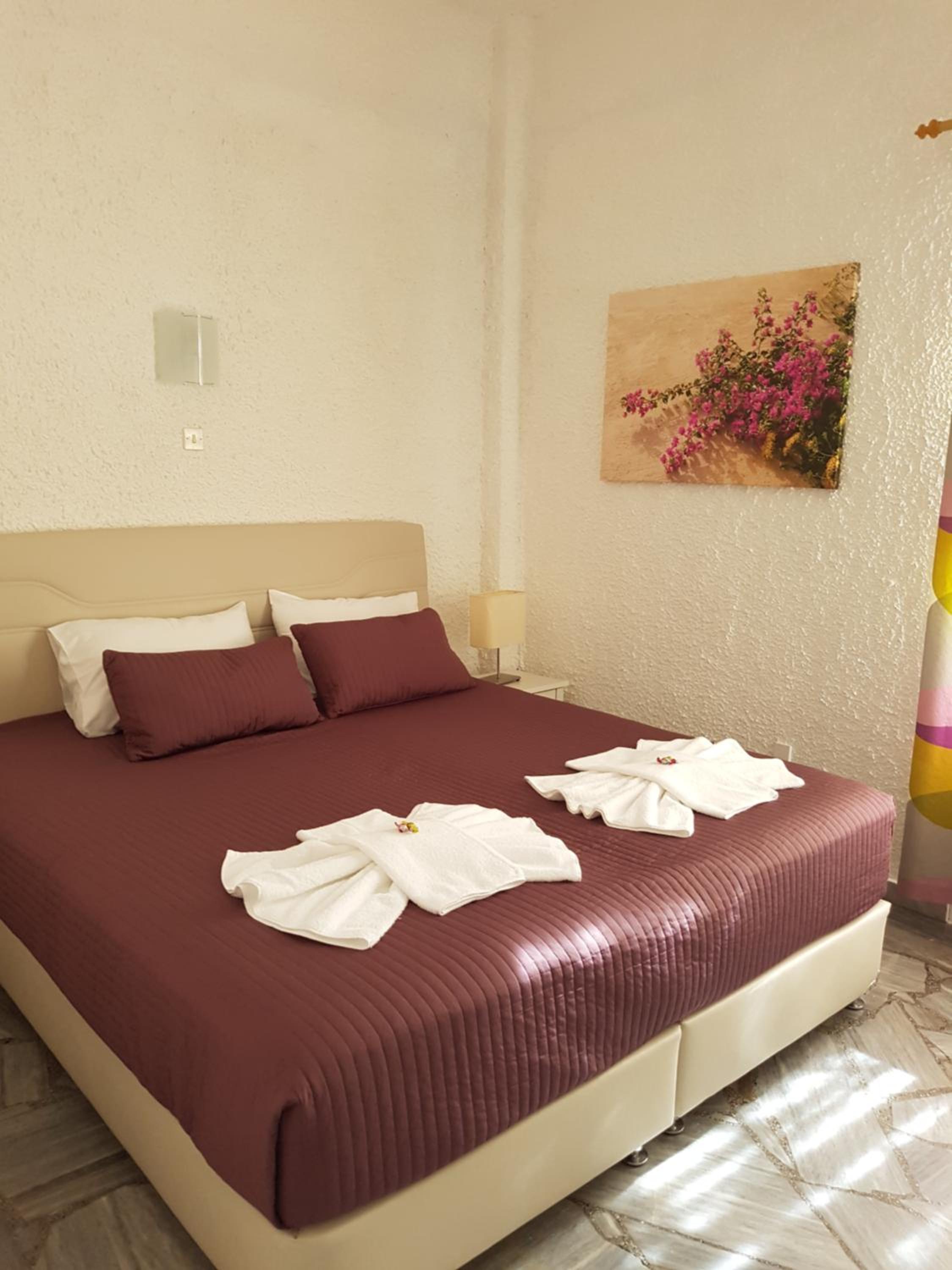 Aegialis Studios & Rooms