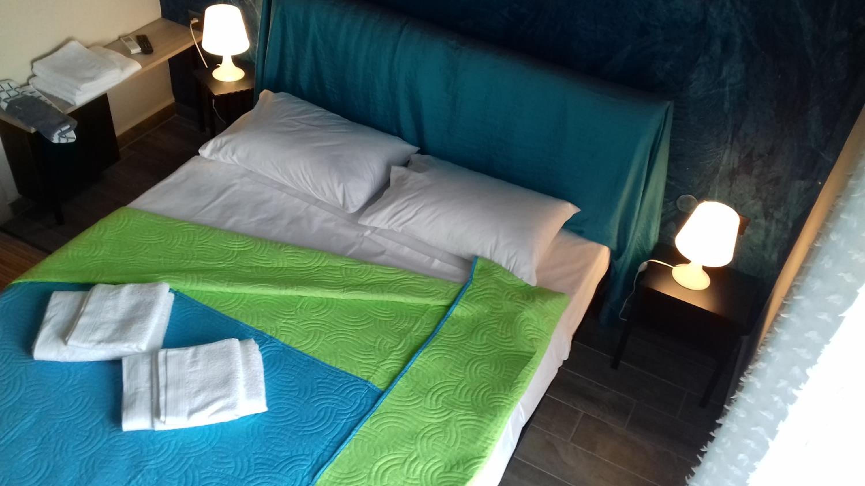Kostas Family Rooms view 5