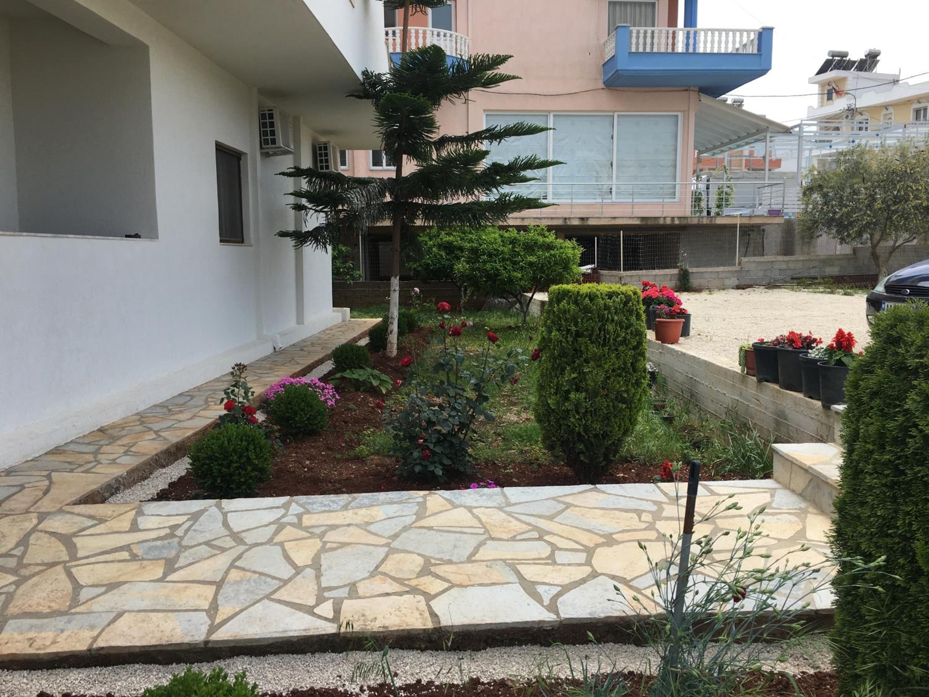 Vila Balani