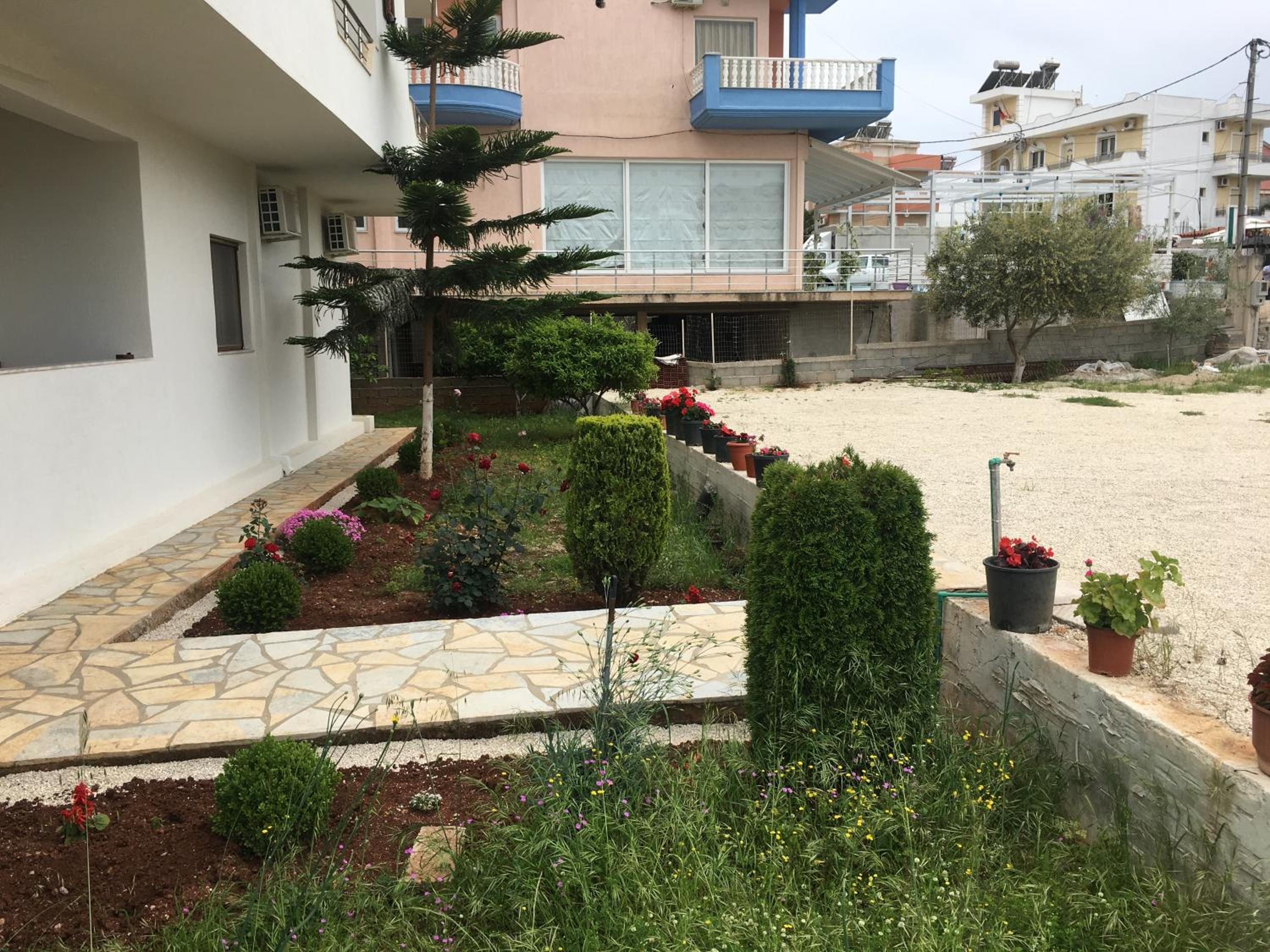 Vila Balani