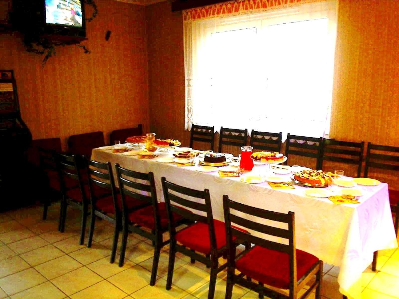 restaurant