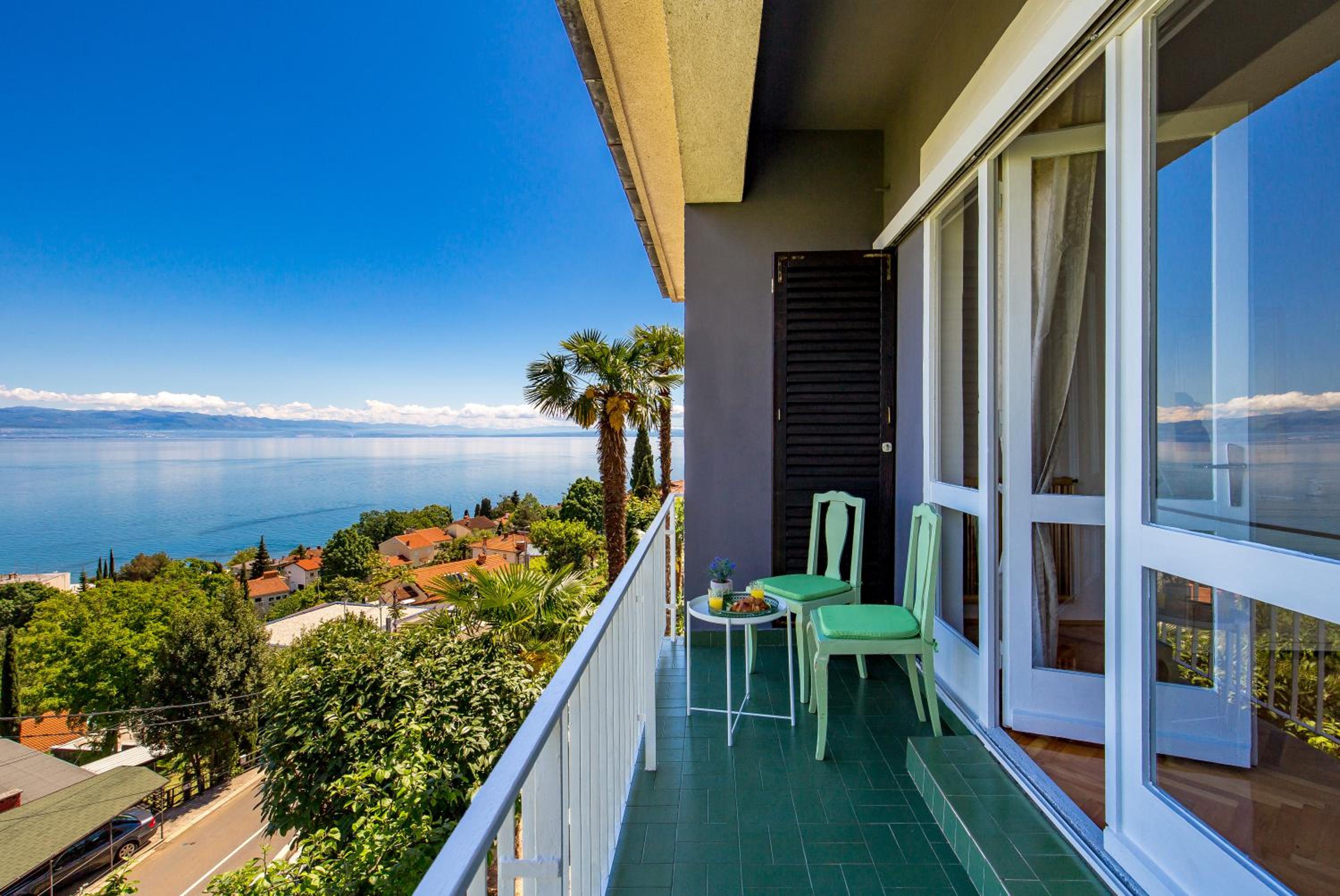 Family House Sara view 5