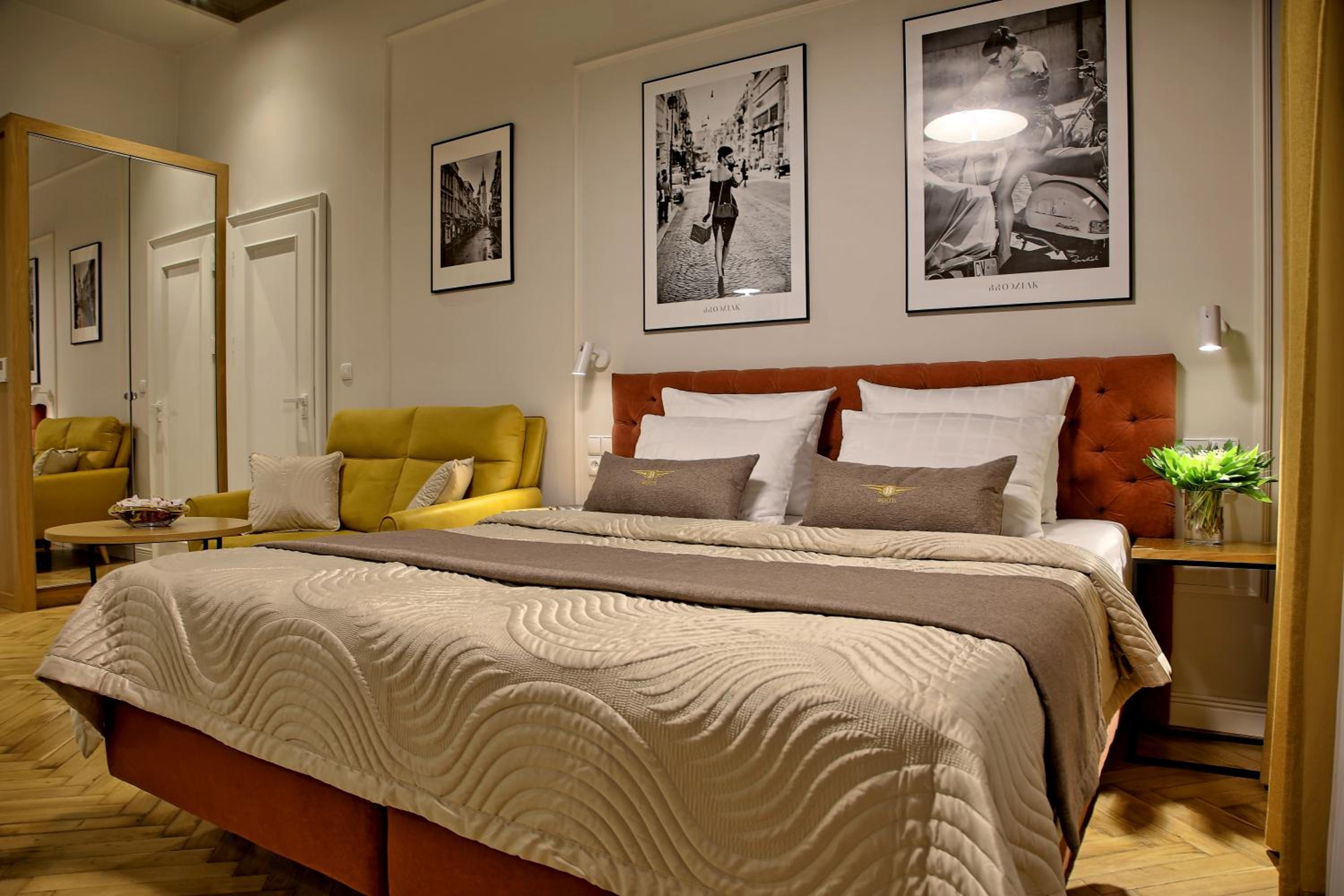 Bentis Luxury Apartments view 4