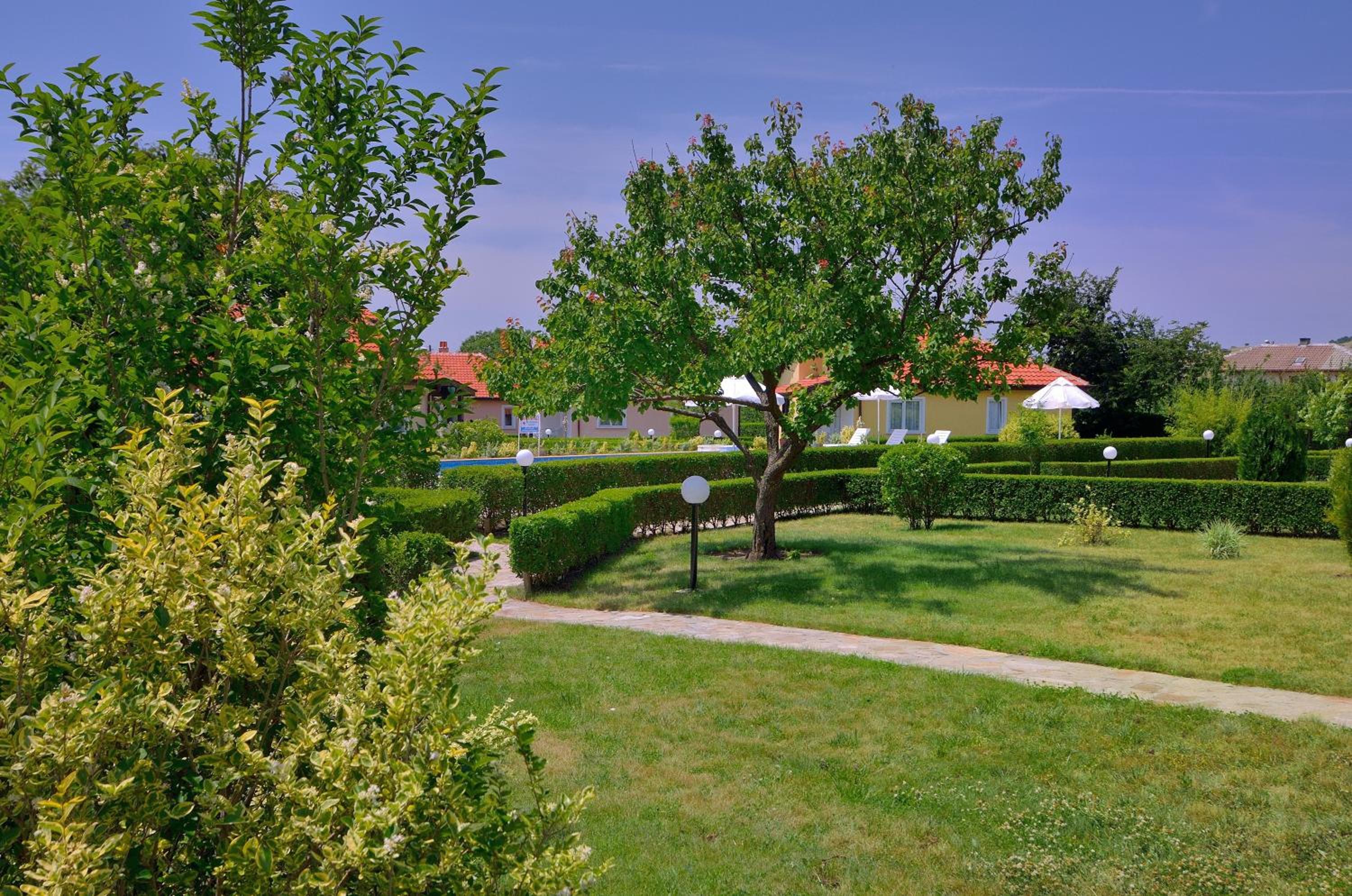 Sunny Hills Villas