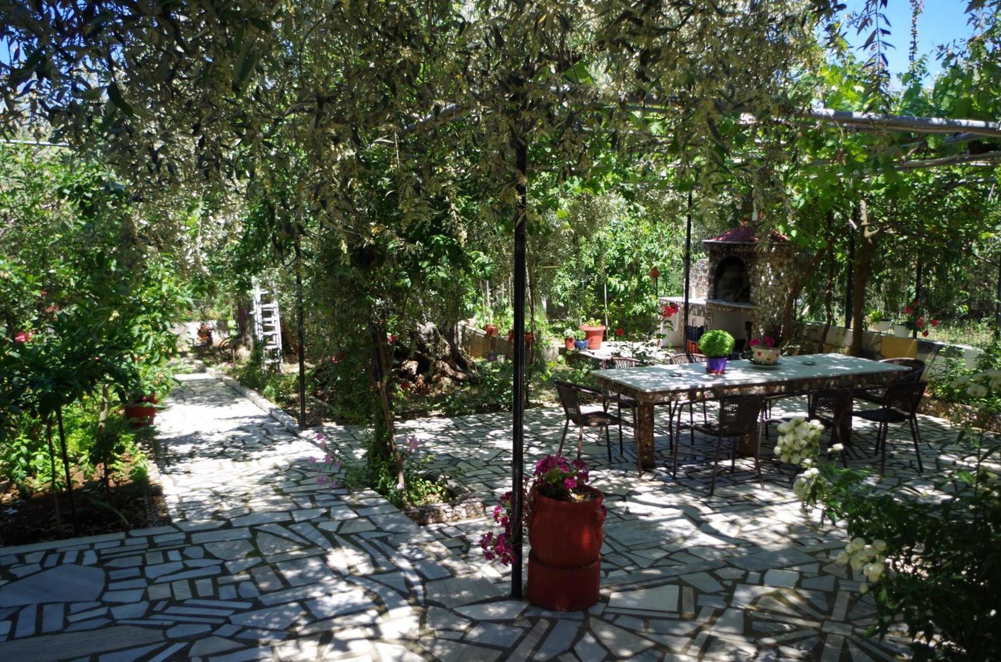 Garden Guesthouse view 3