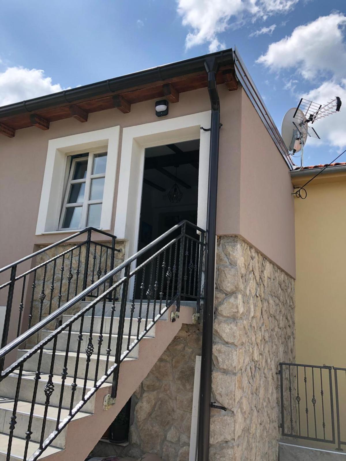 Studio apartman Braco view 2