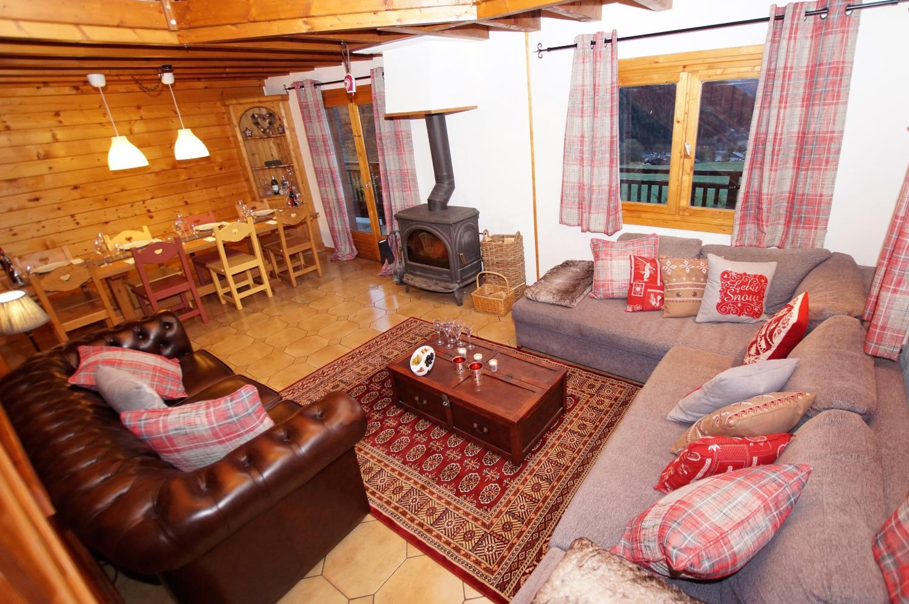 Chalet du Pre view 3