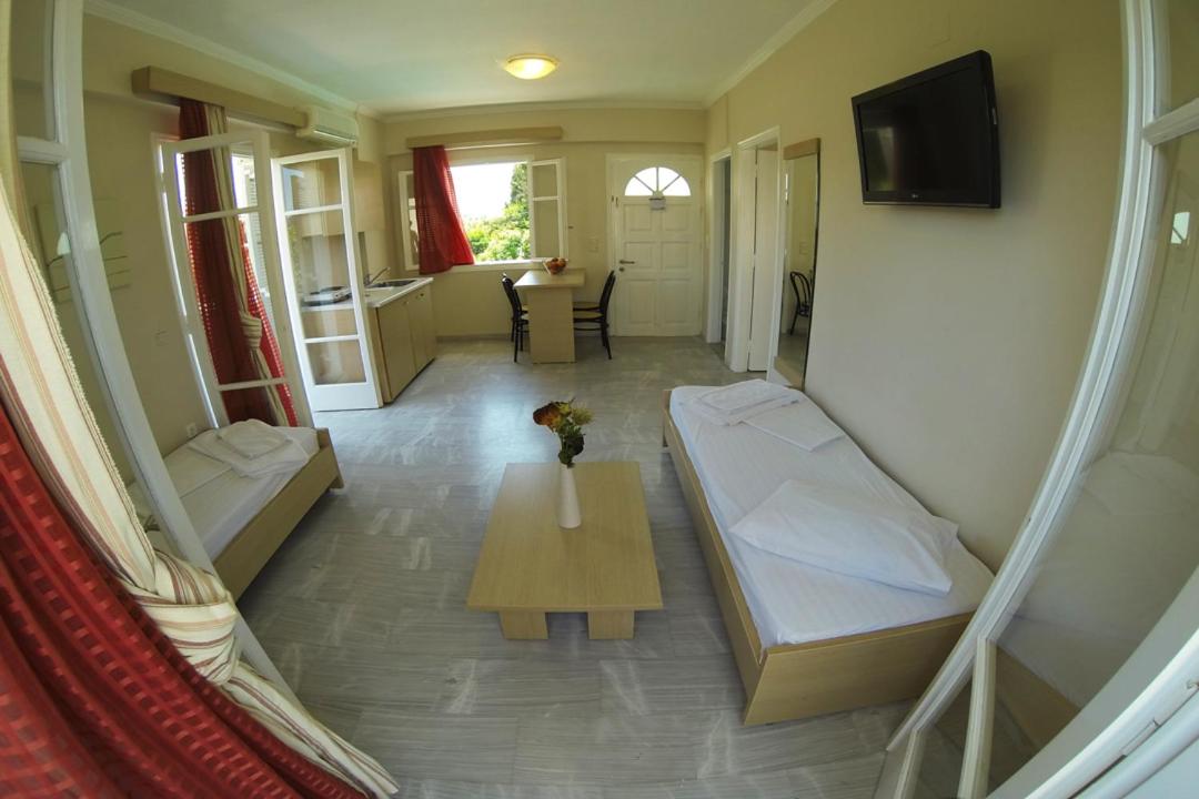 Photo 15
