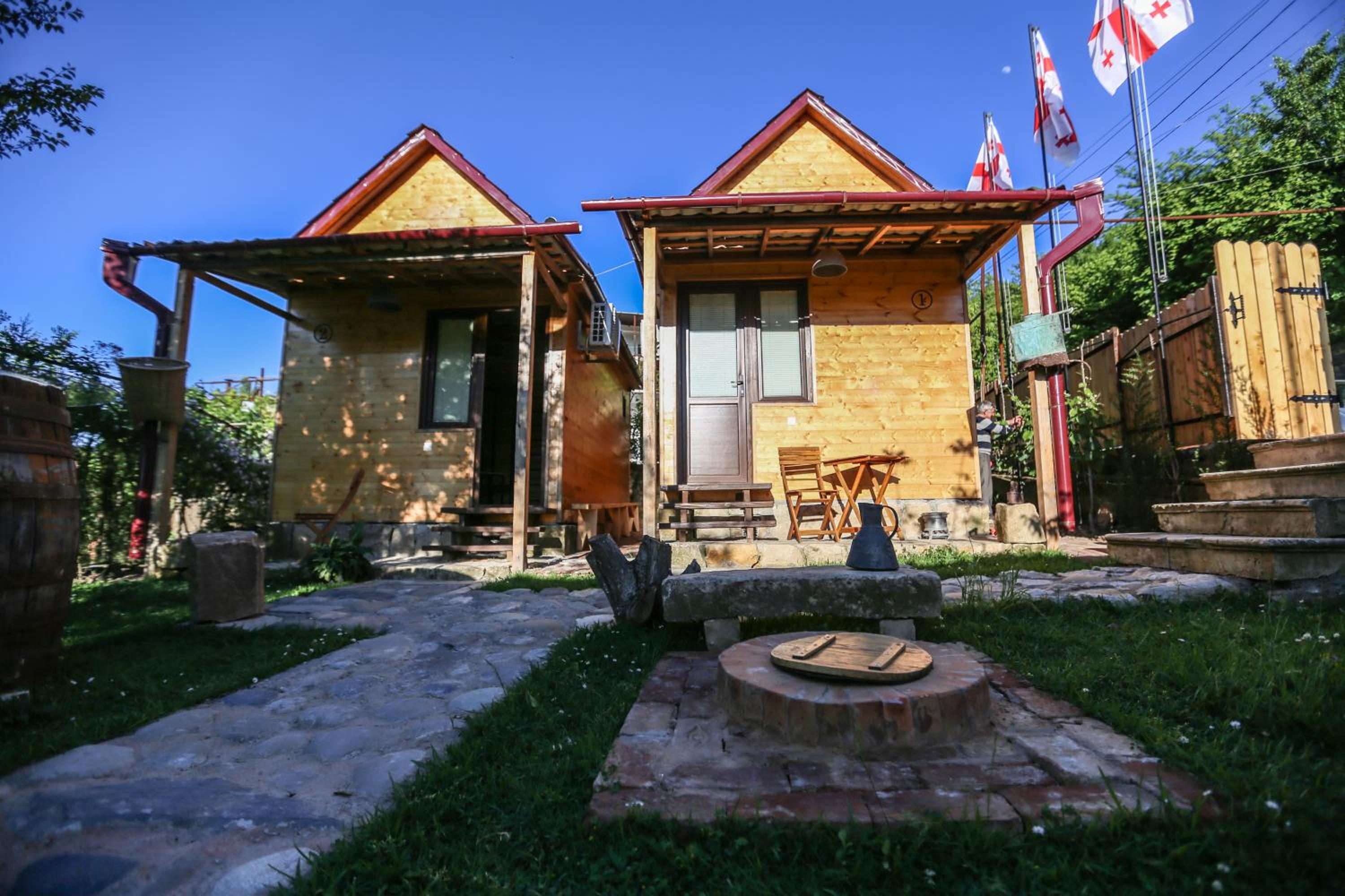 Photo 10