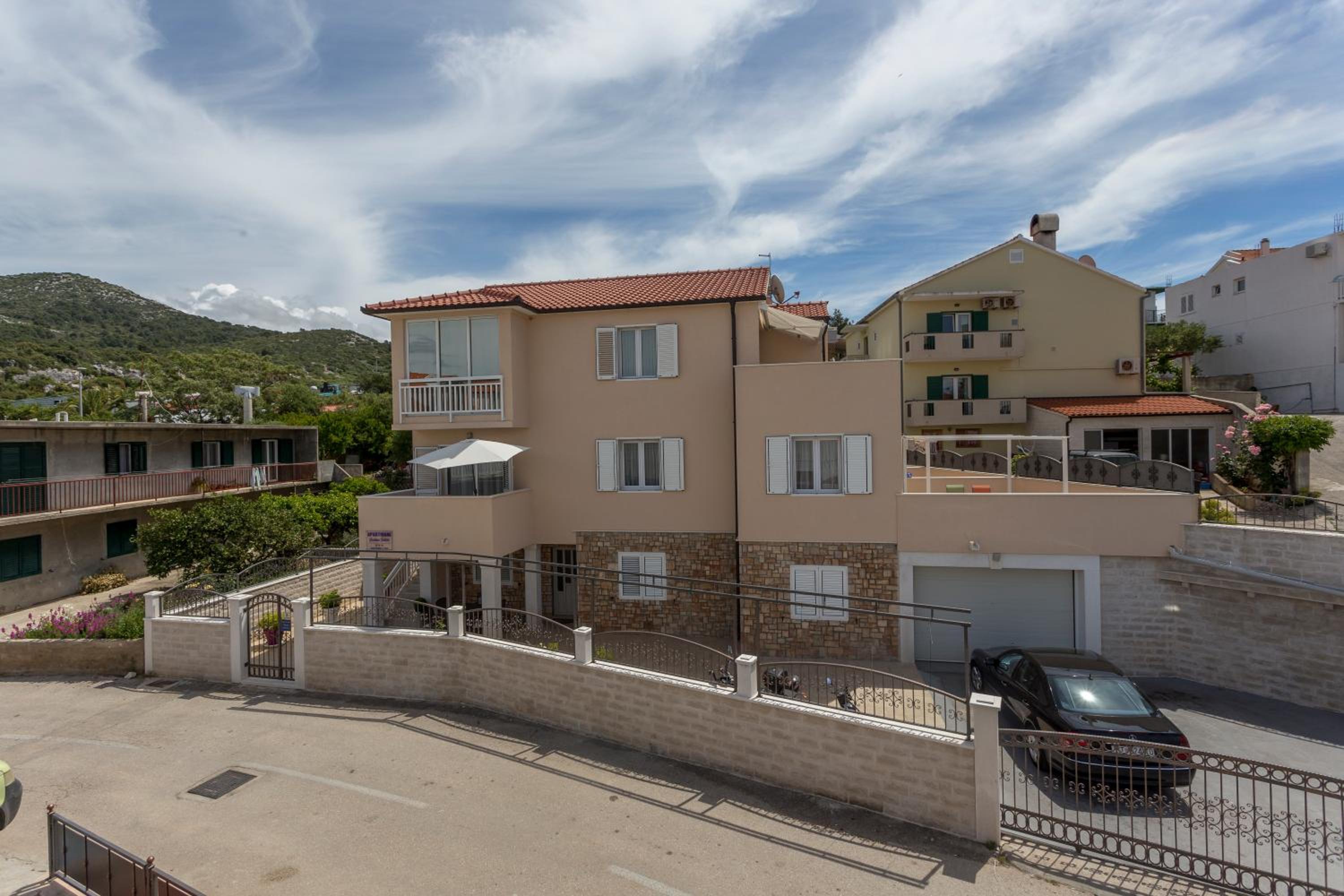 Apartments Gordana Jeličić view 3