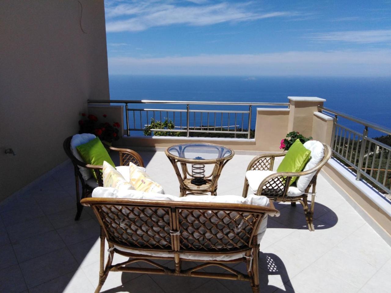 Balcony & Terrace