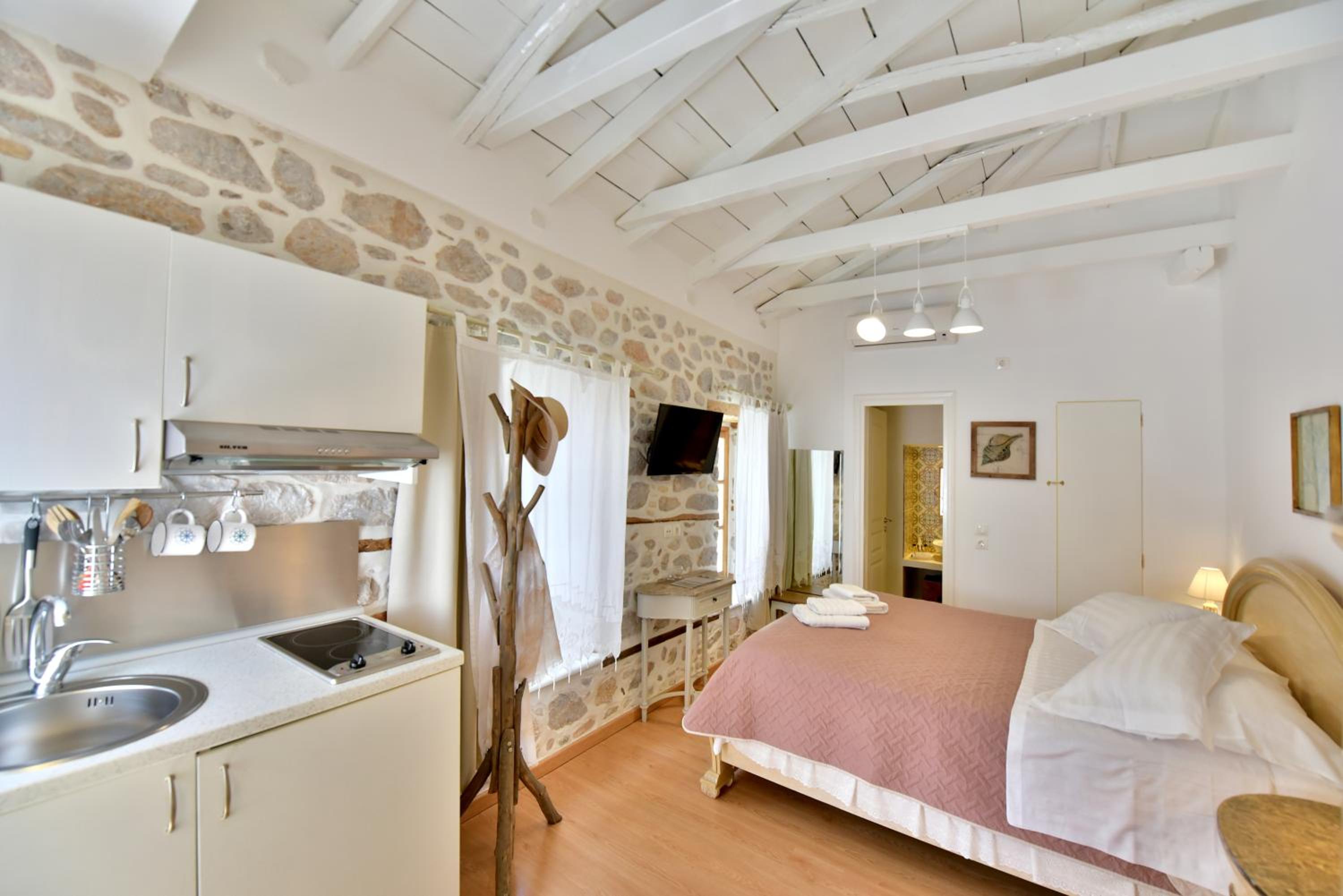Lela's House