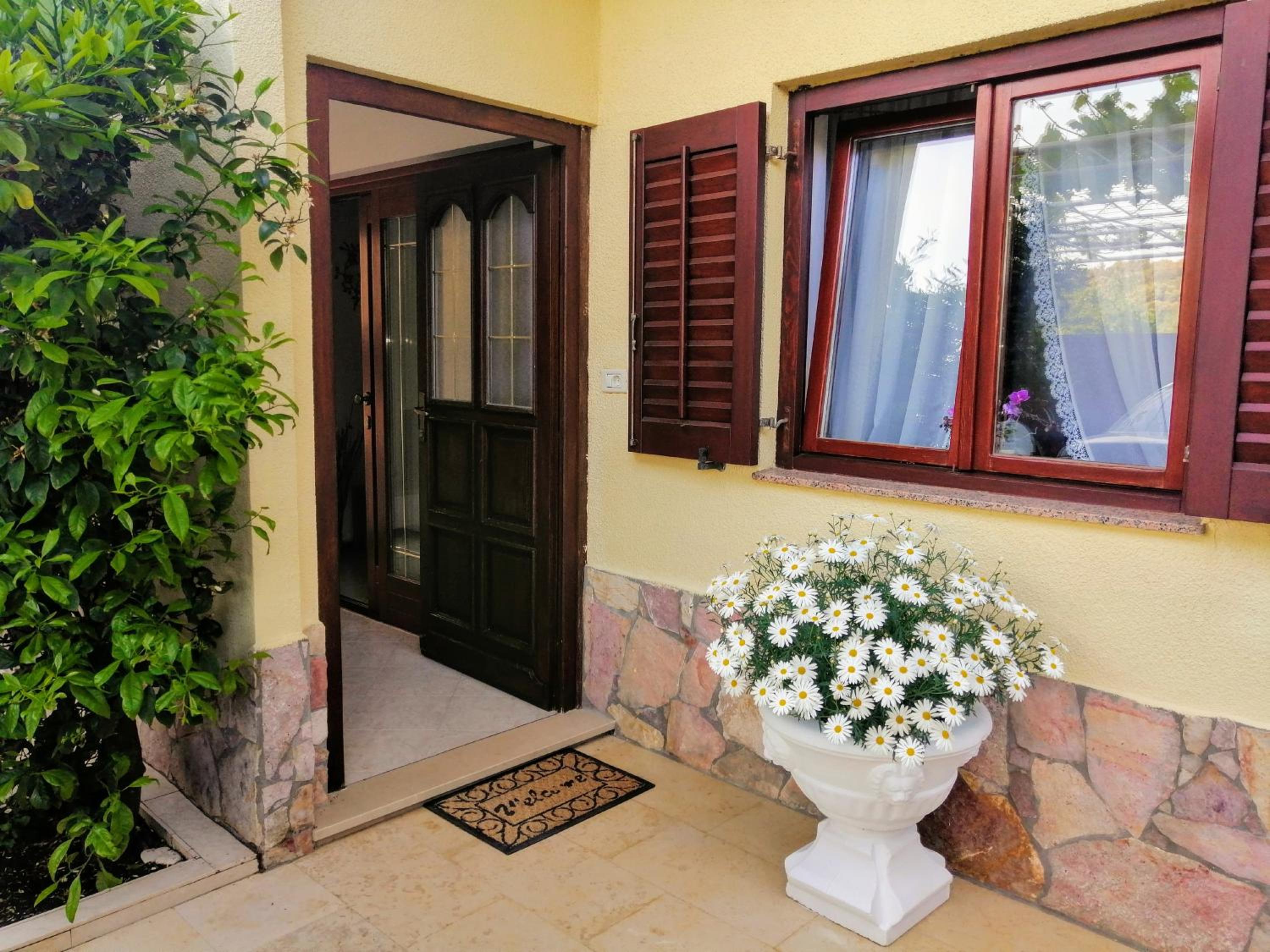 T&D Apartmani view 3