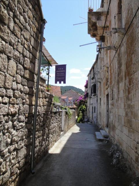 Old Town Hvar Rooms & Apartments