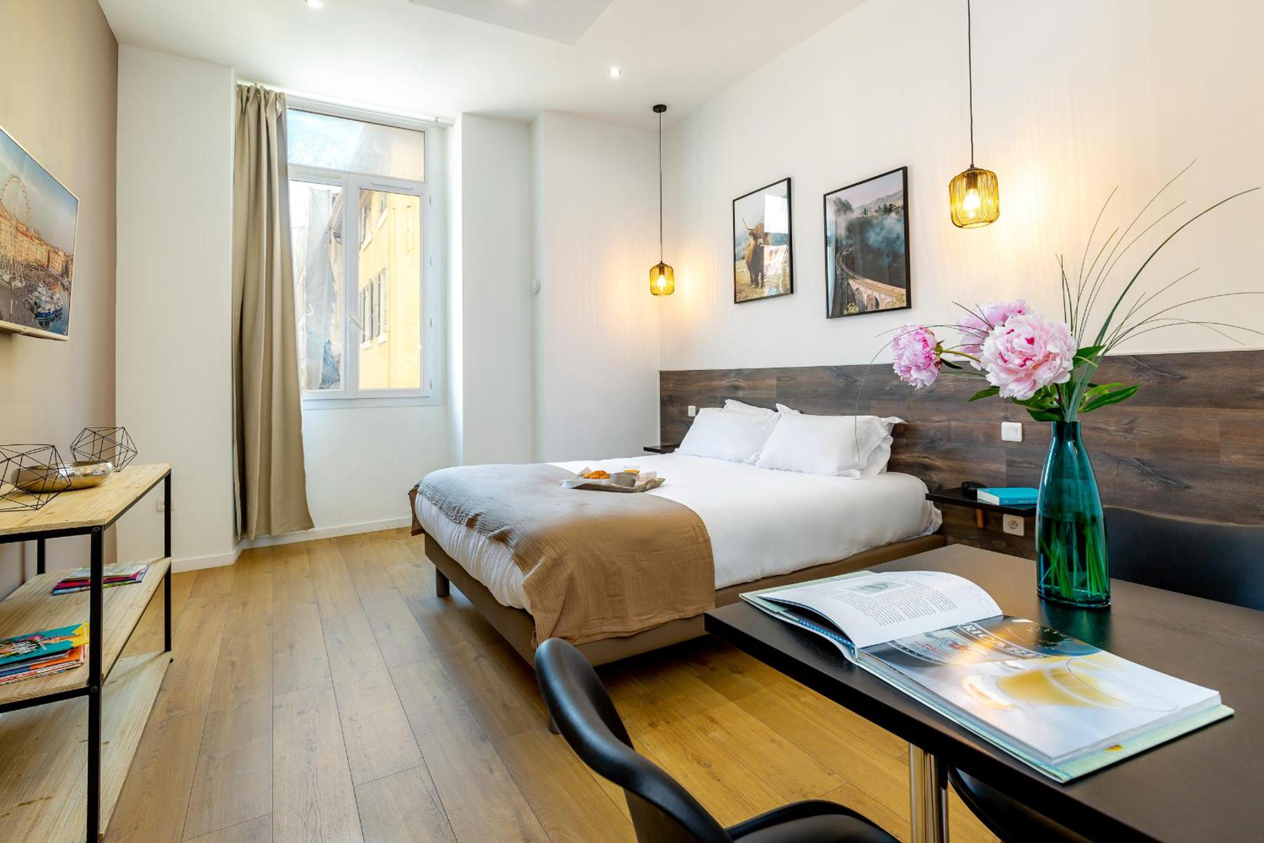 Breteuil – Apartment at the Old Port