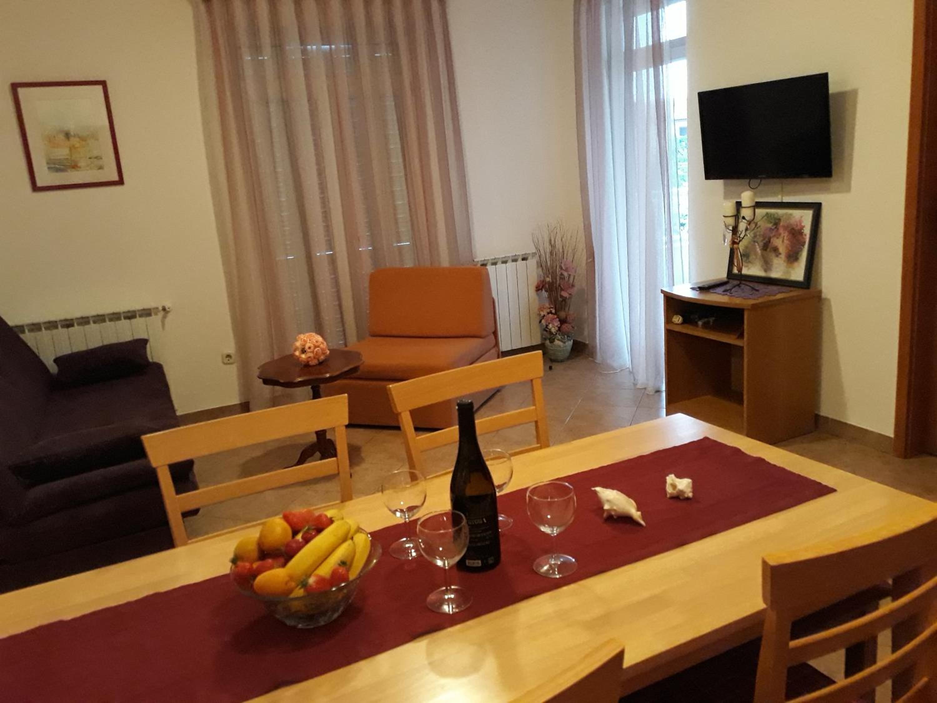 Apartments Suzi view 4