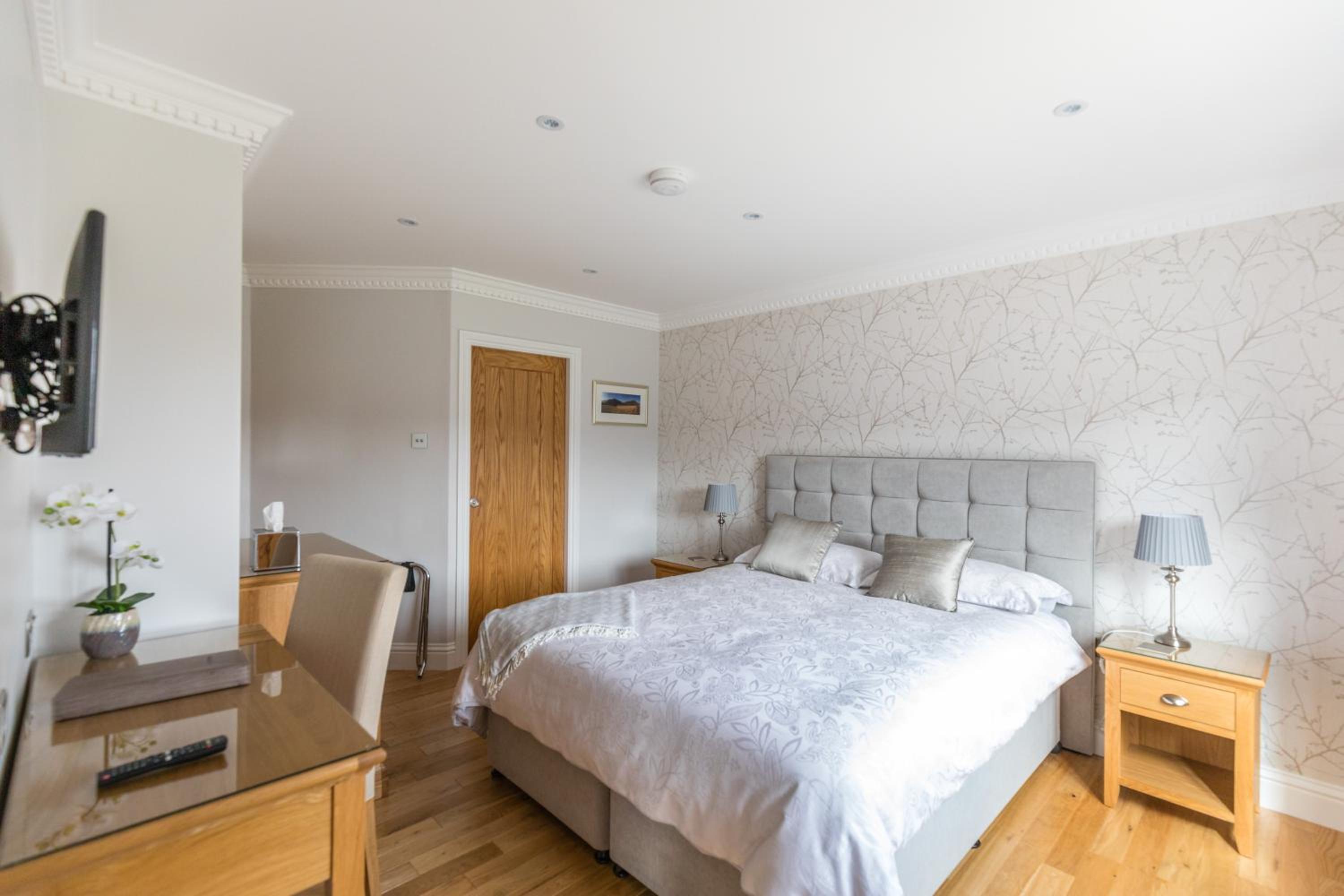 Woodland View Holiday Apartment view 5