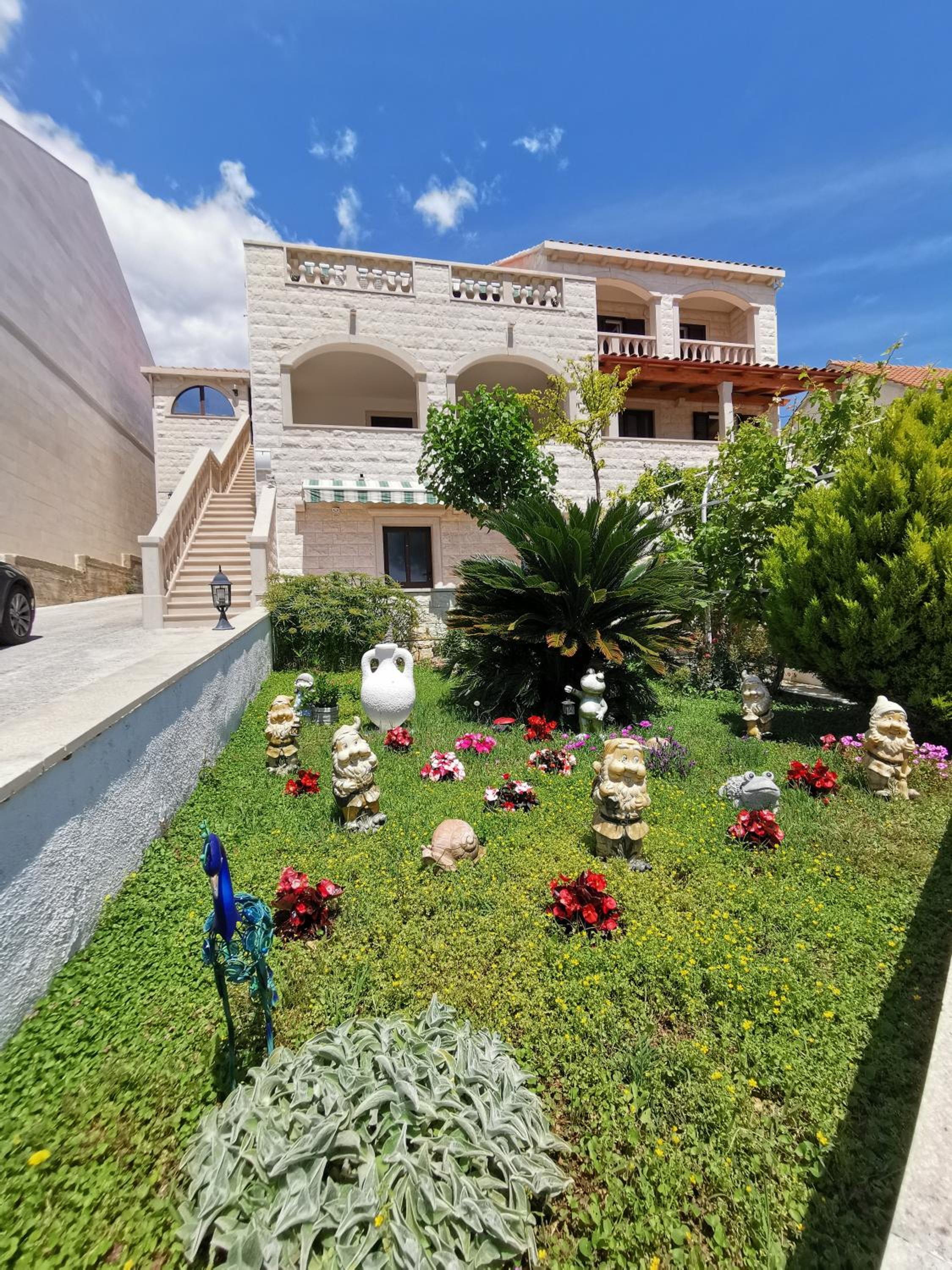Apartments Fani view 4