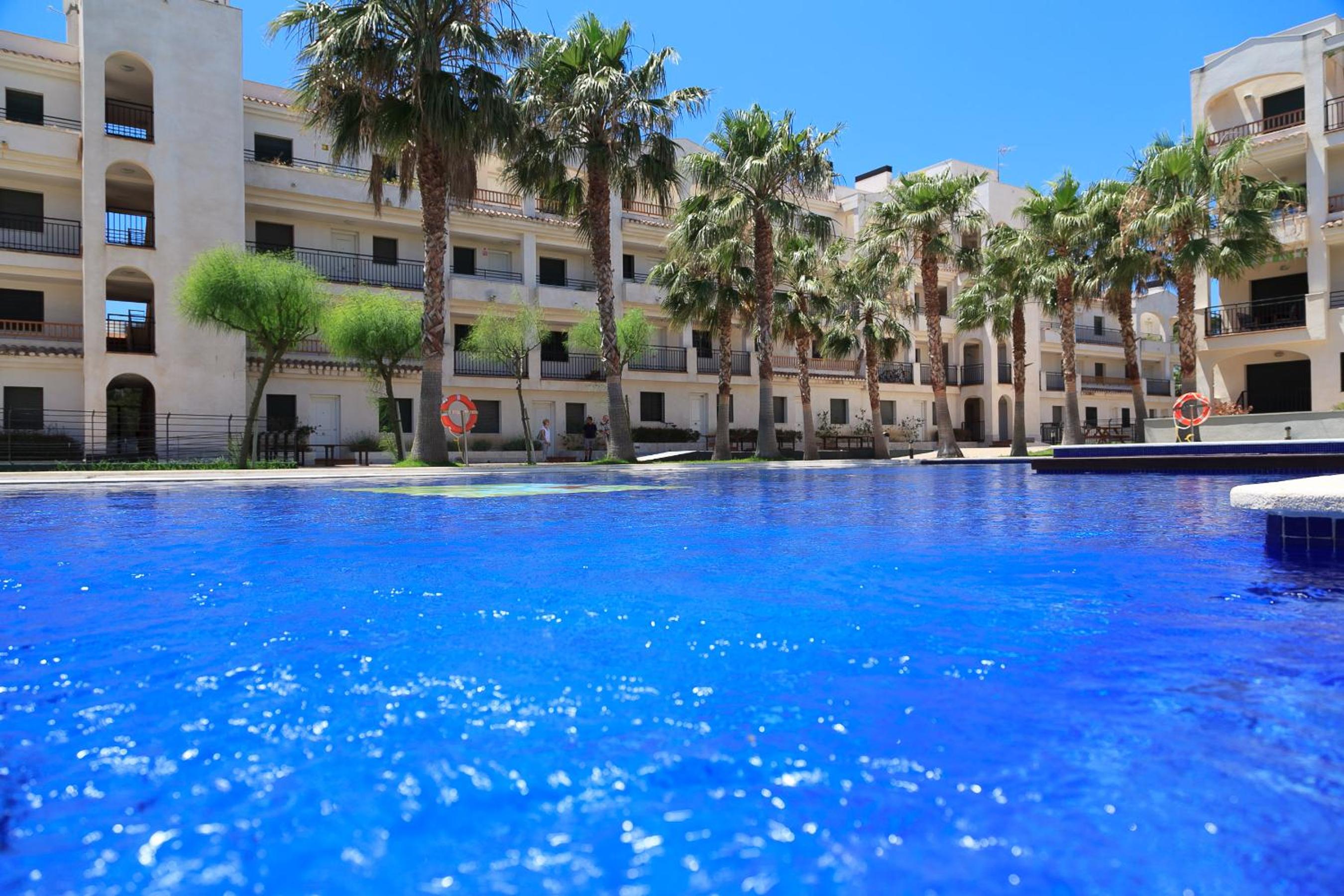 UHC Casa Daurada view 3