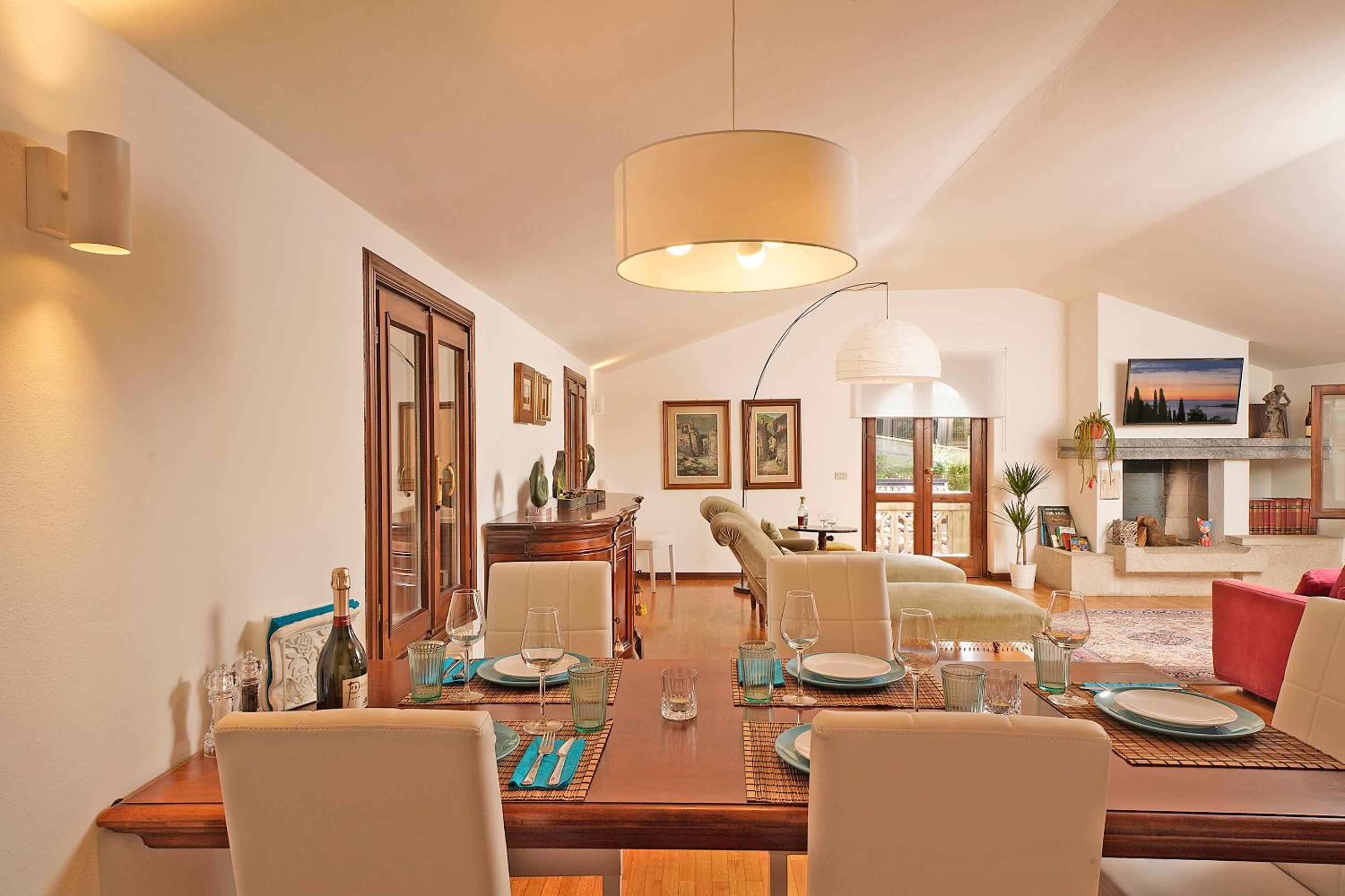 VALLE FIORITA 42 - Lake view apartment view 5