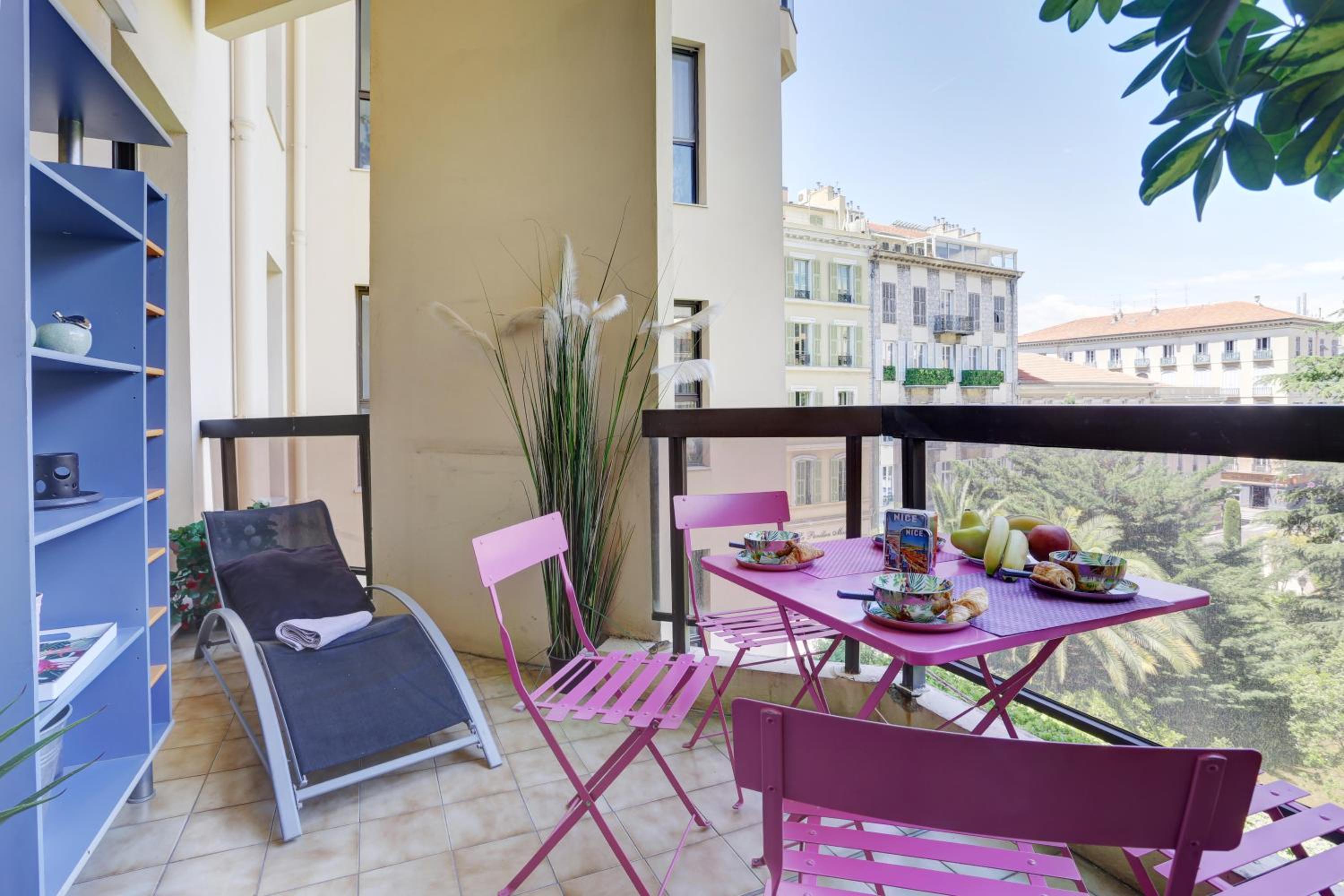 GRAND H -F2, FACE VIEUX- NICE, TERRASSE, ASCENSEUR, CLIMATISATION, Terrace - Nice city center view 5