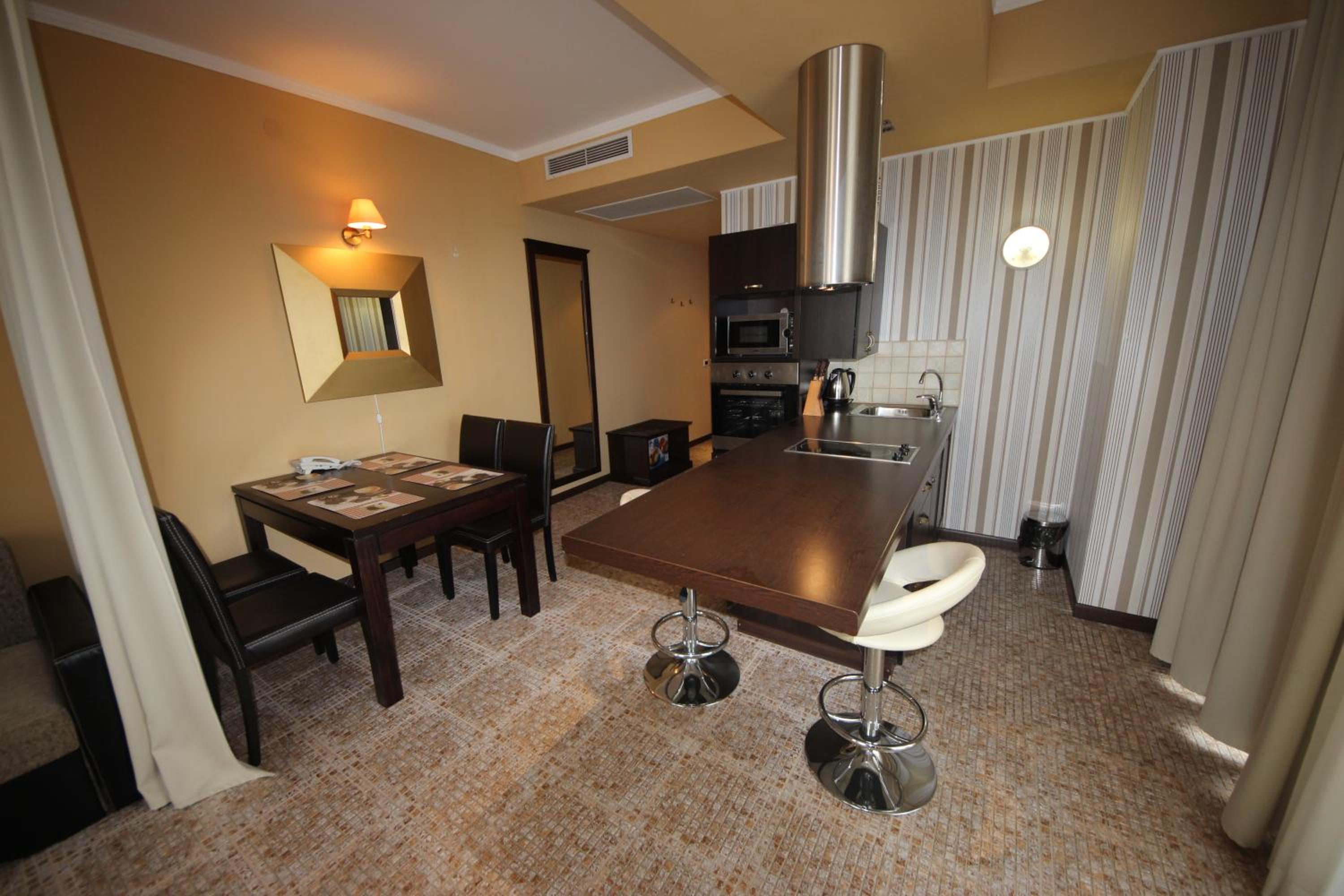 Menada Apartments in Royal Beach