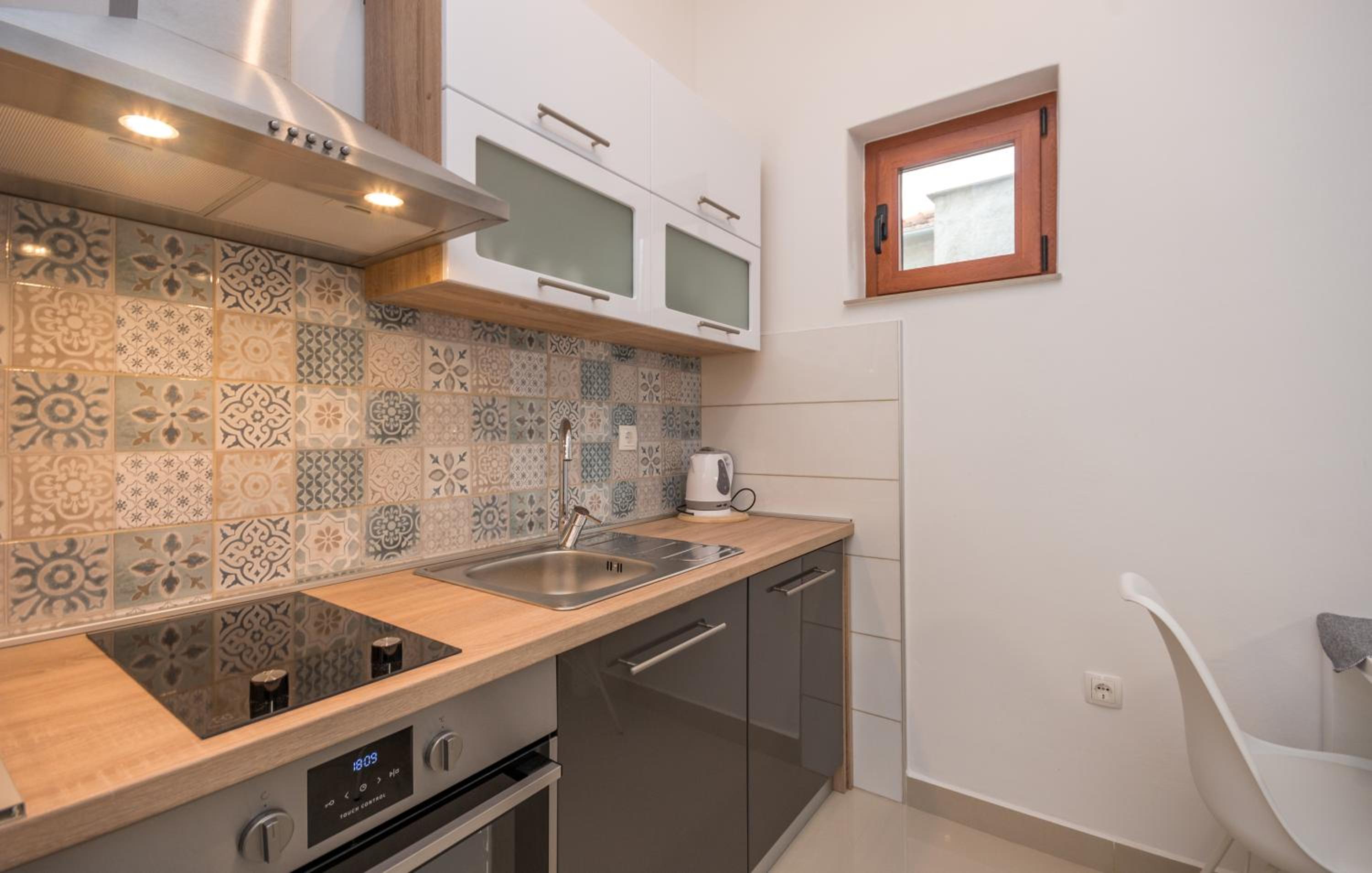Apartments Kekel view 4