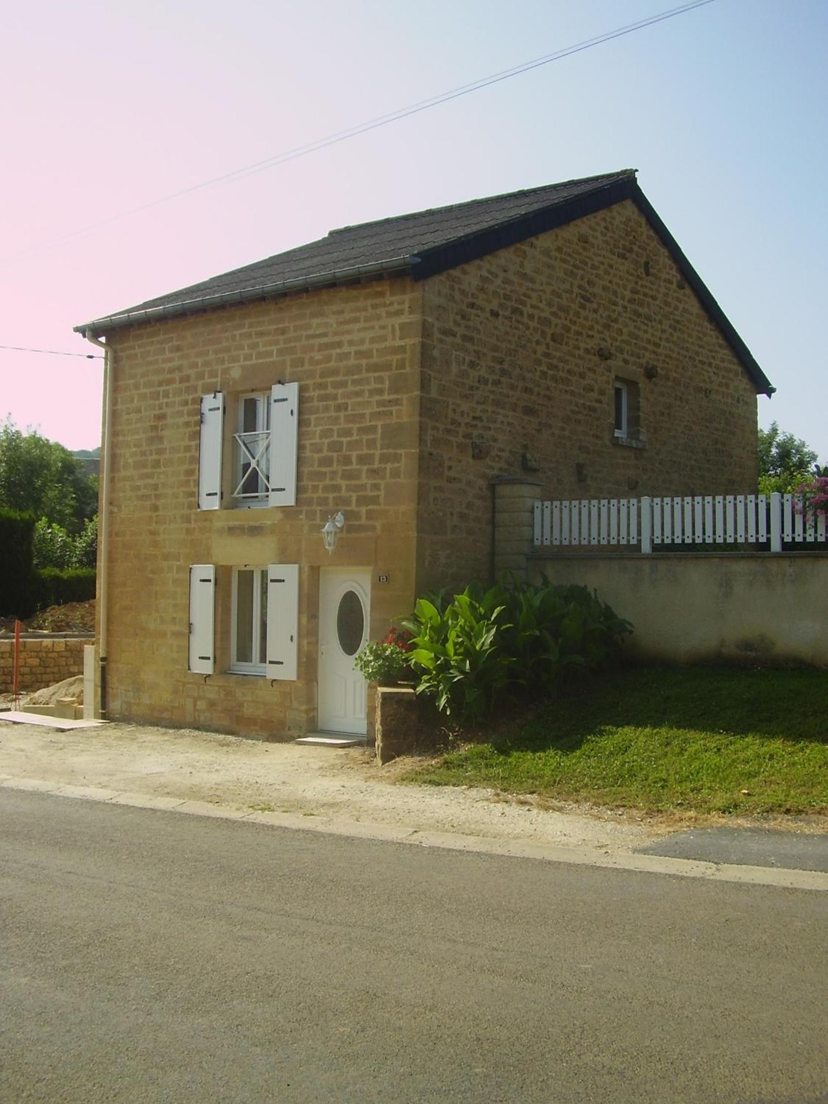 La Petite Maison view 2
