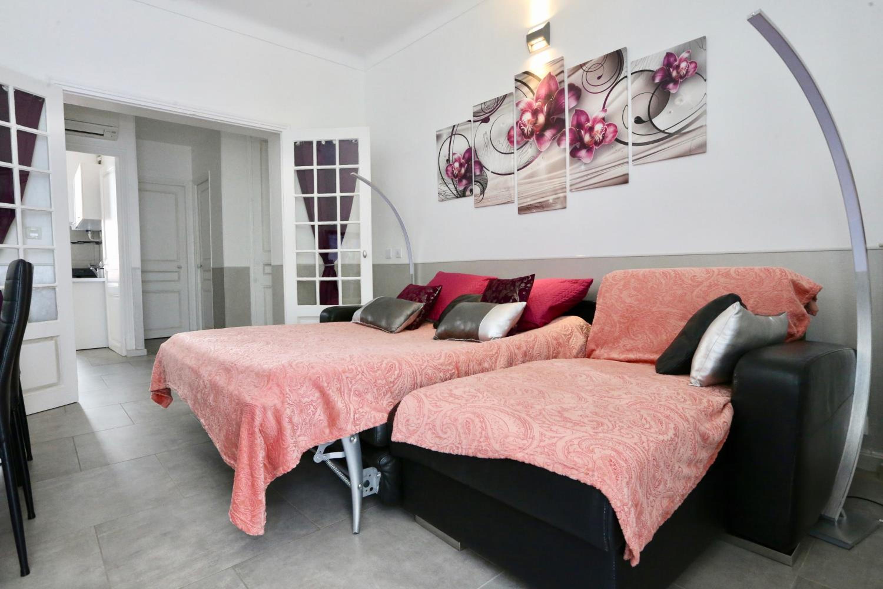 Amiral Courbet Apartment