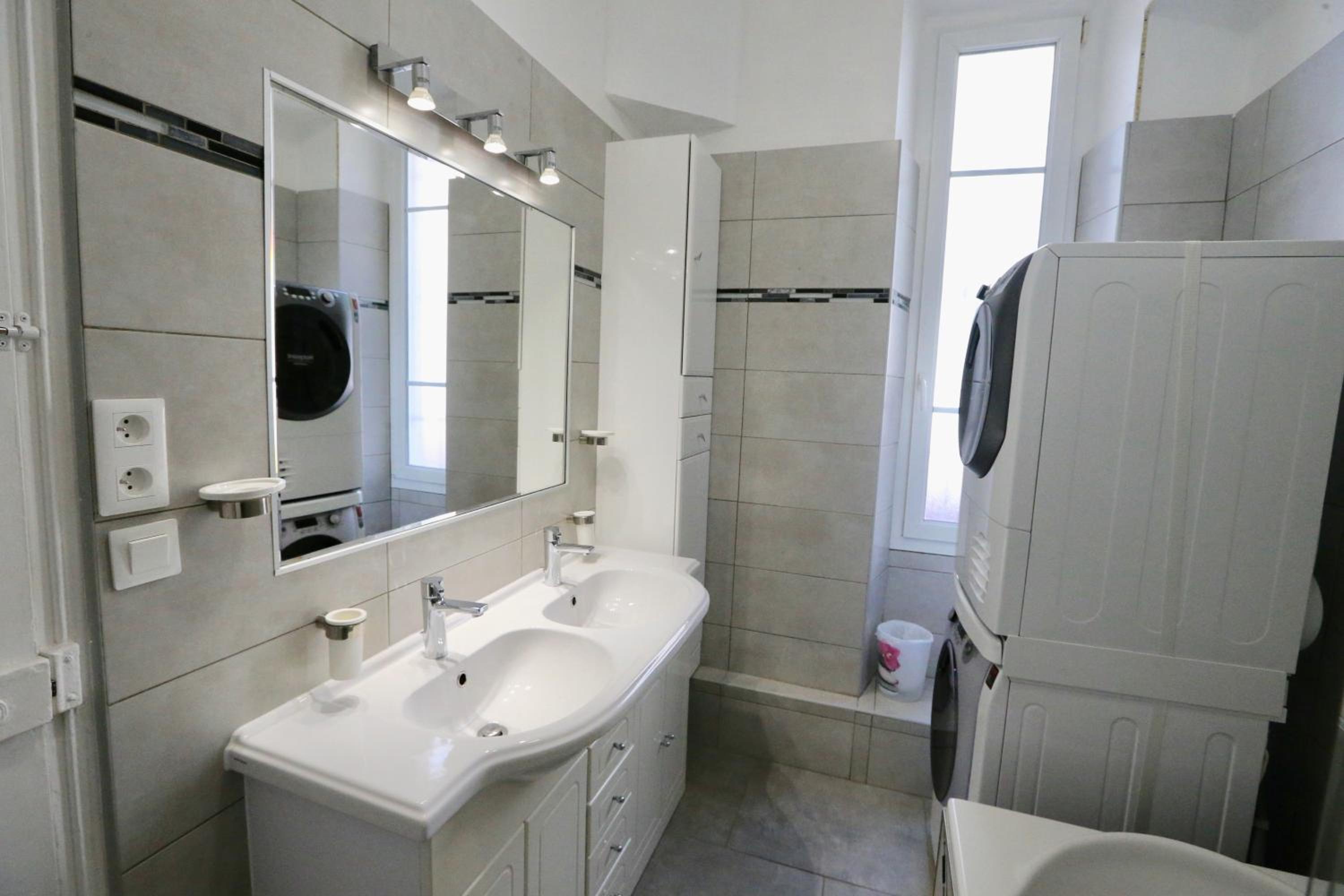 Amiral Courbet Apartment