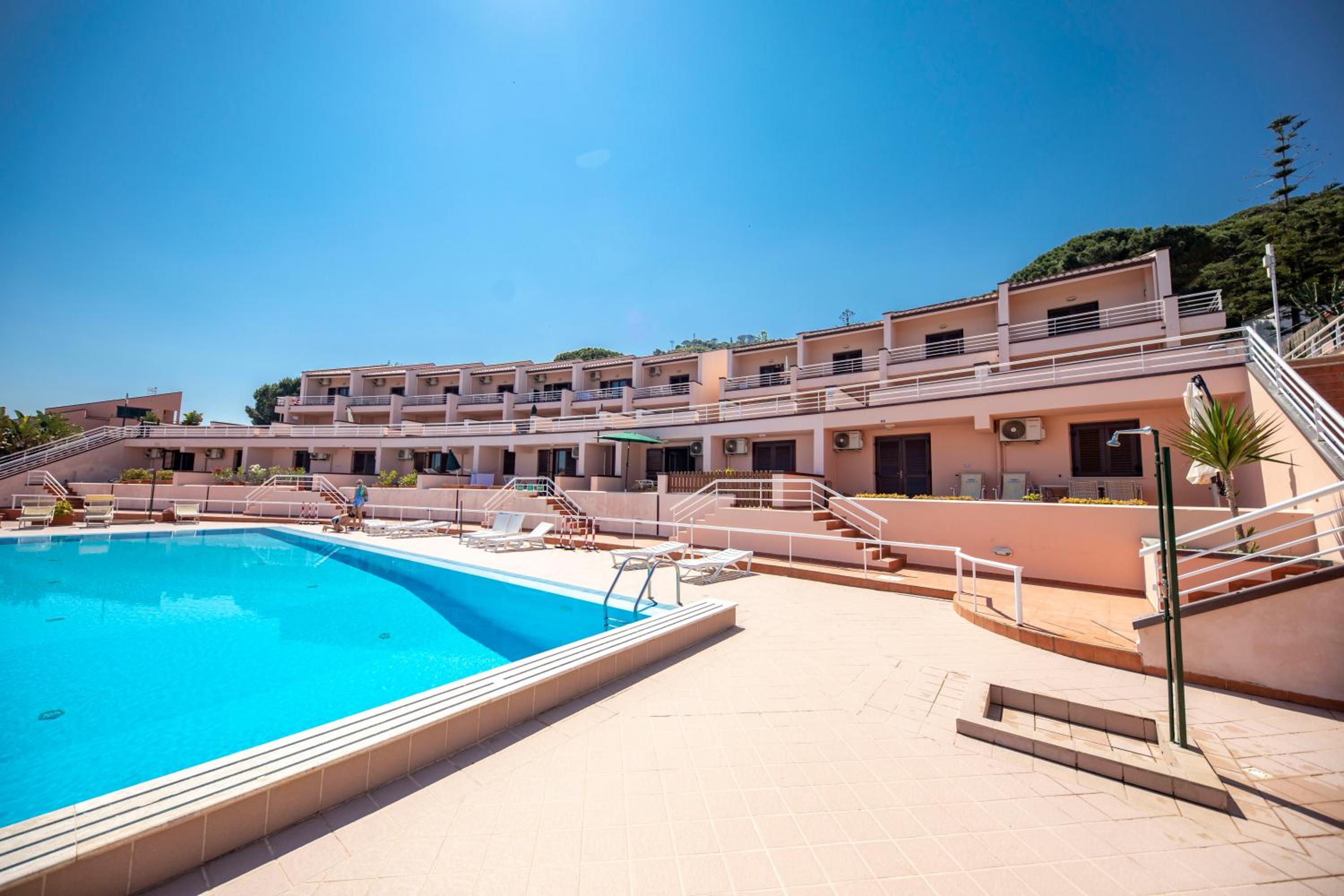 Kelly Apartments Cefalù view 2