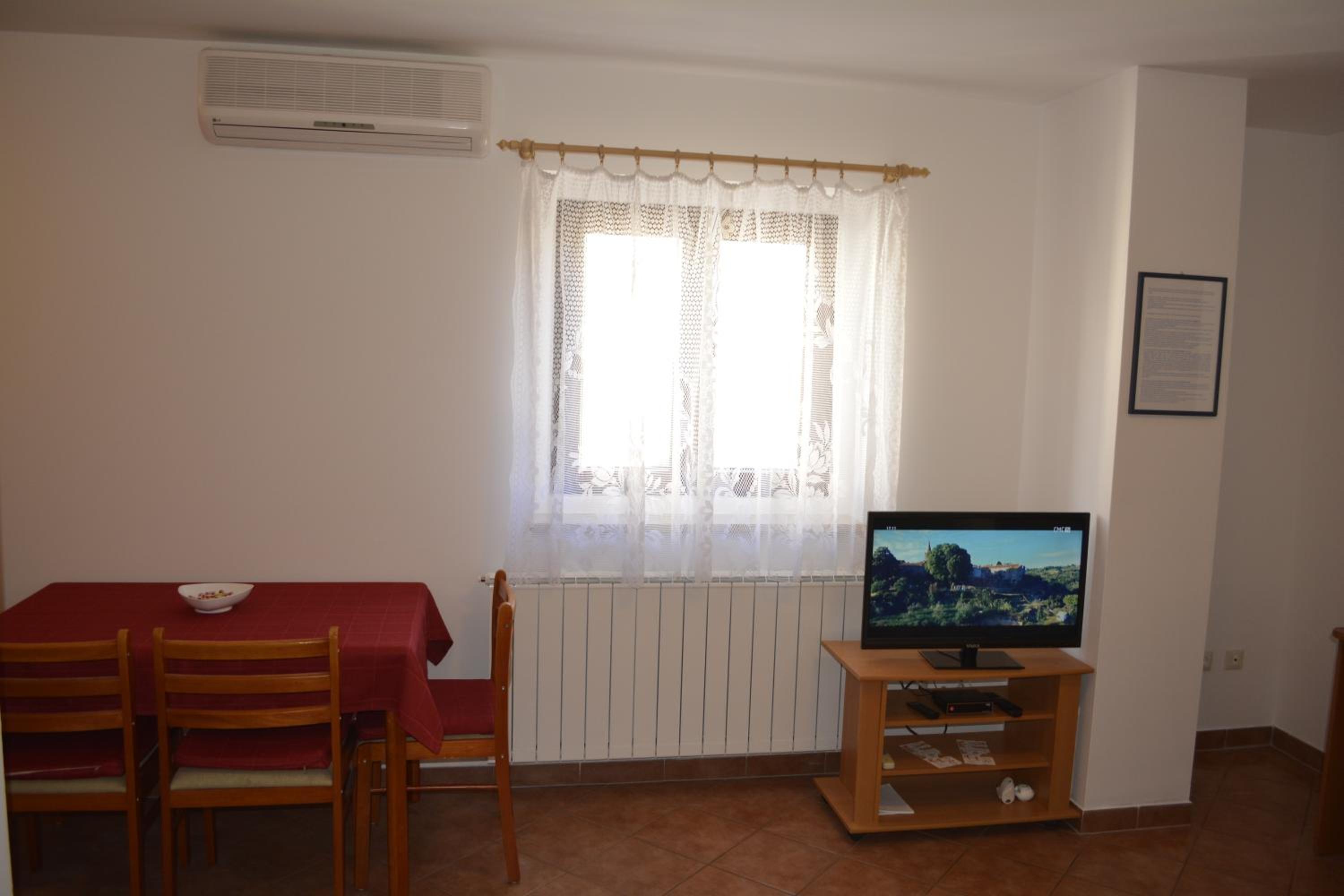 Photo 37