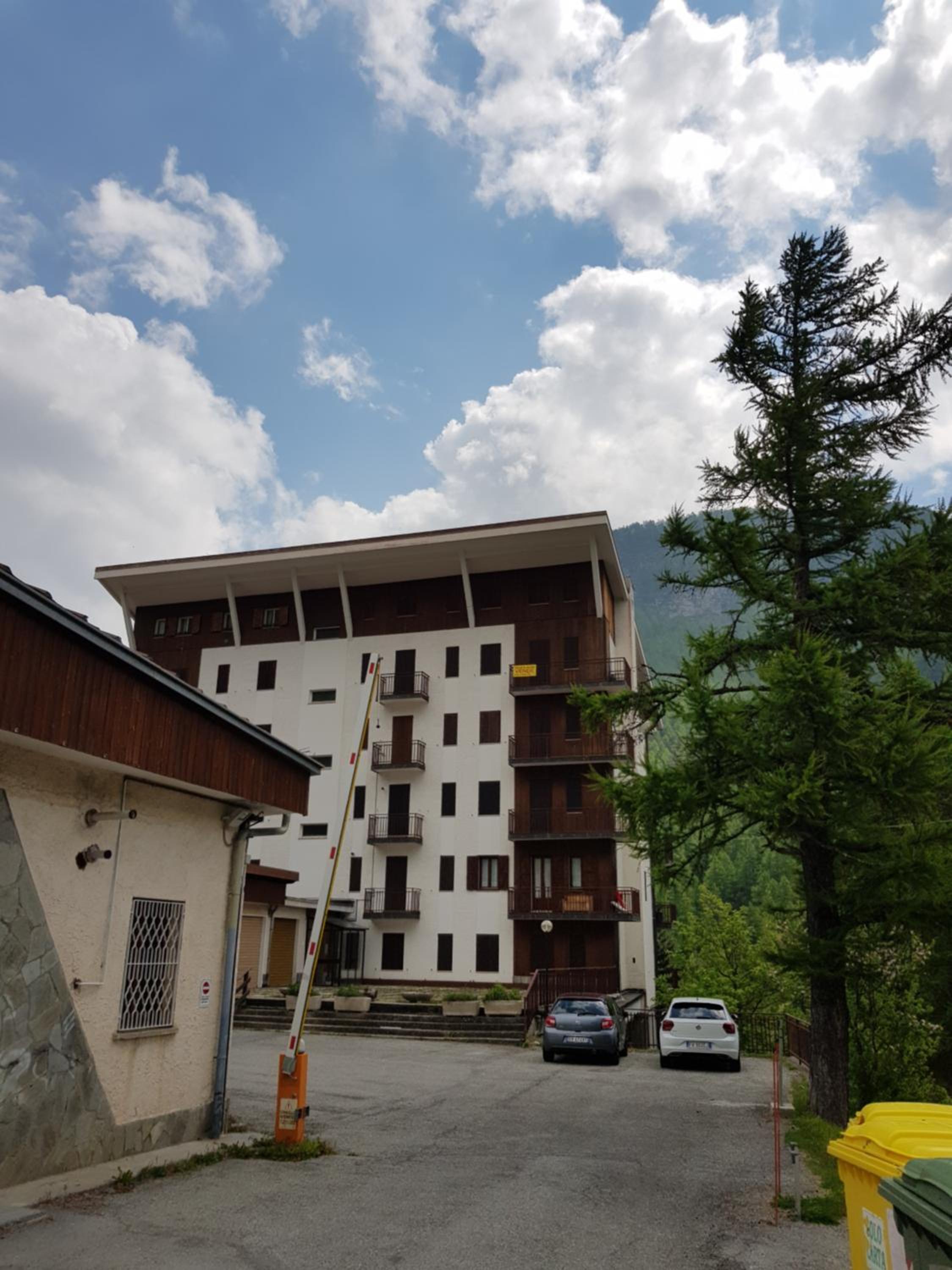 Hostsrevolution Pragelato view 5