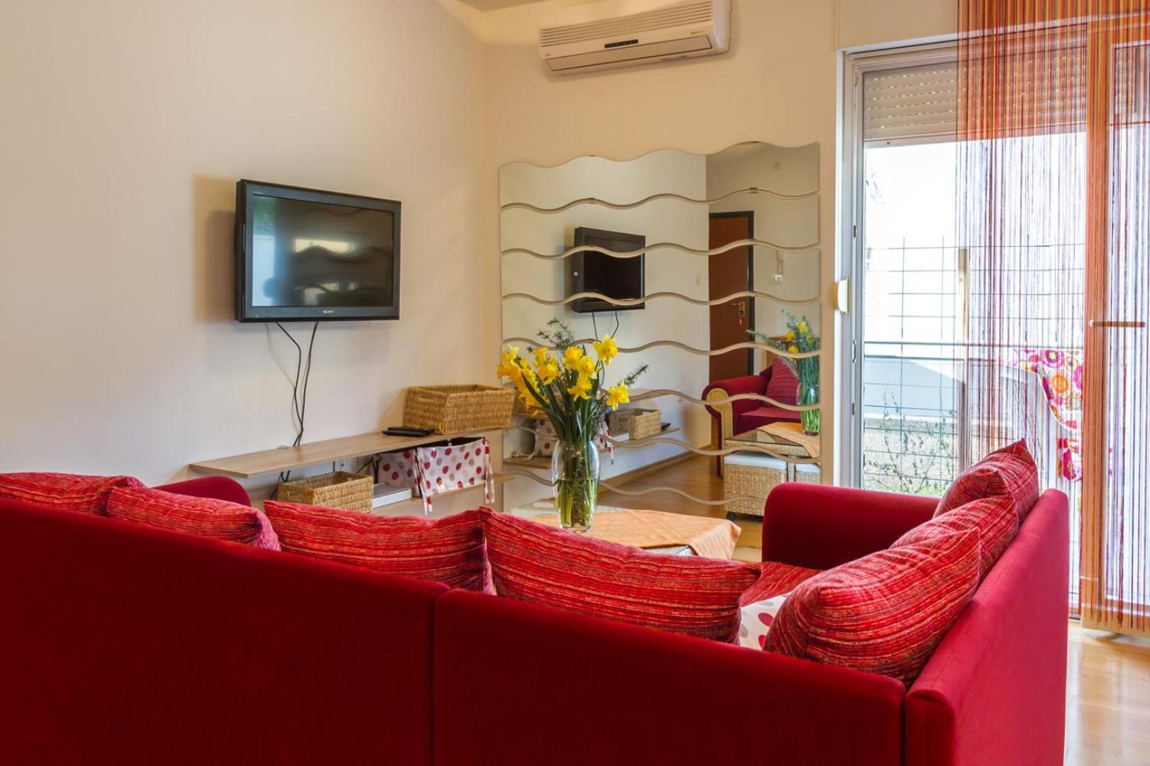 New apartment Lory with a pool and sea view