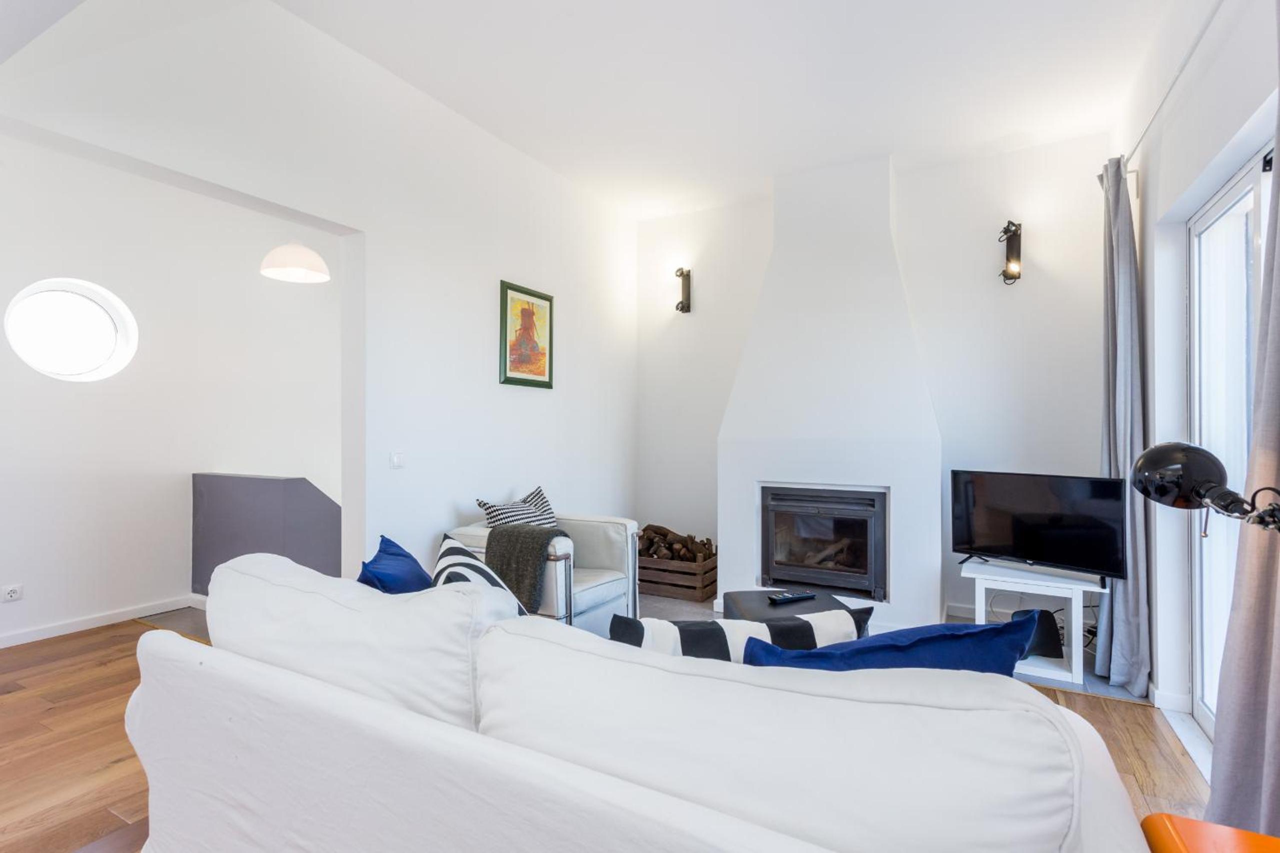 Casa Furneaux by Seewest view 2