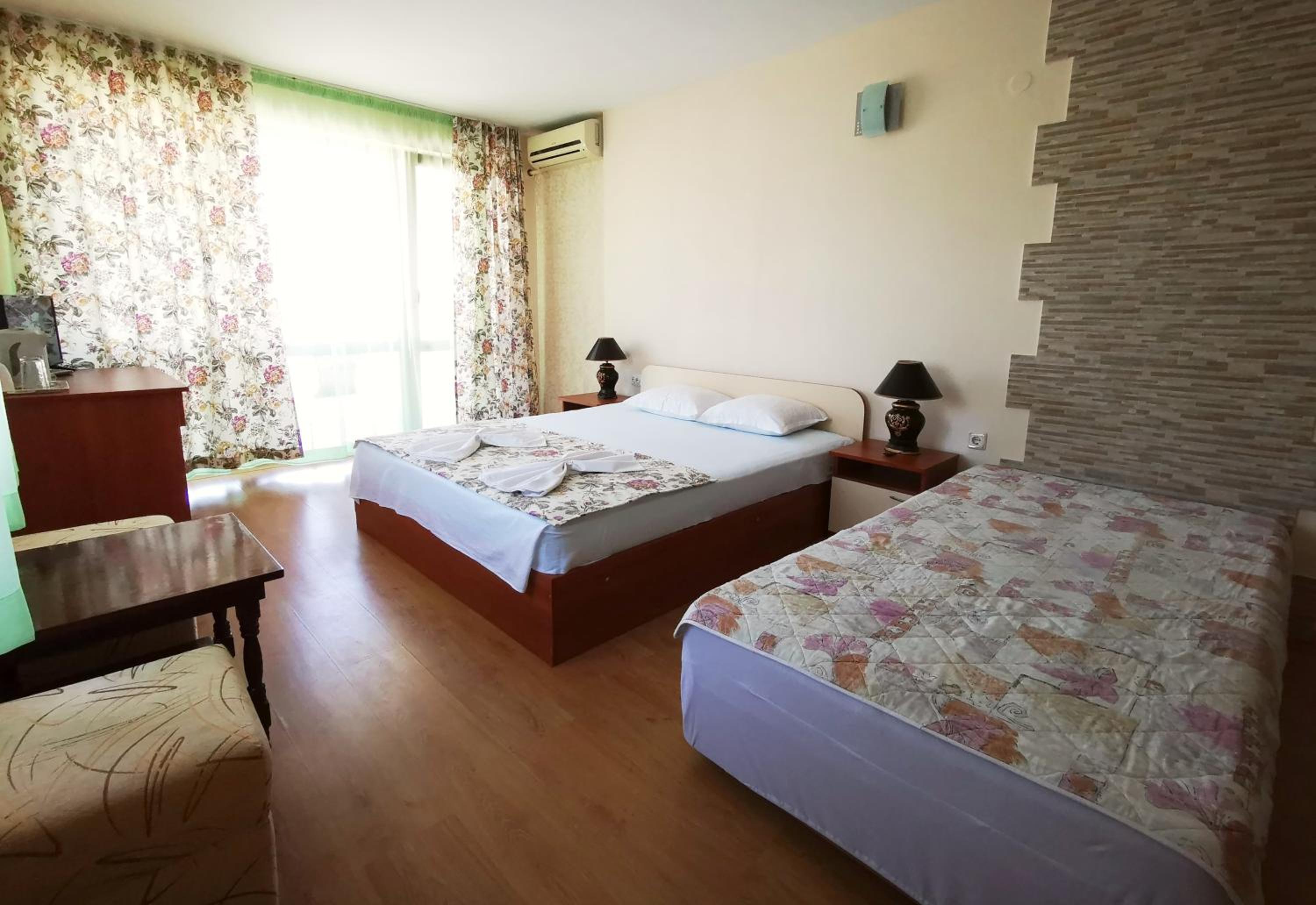 Villa Mirage