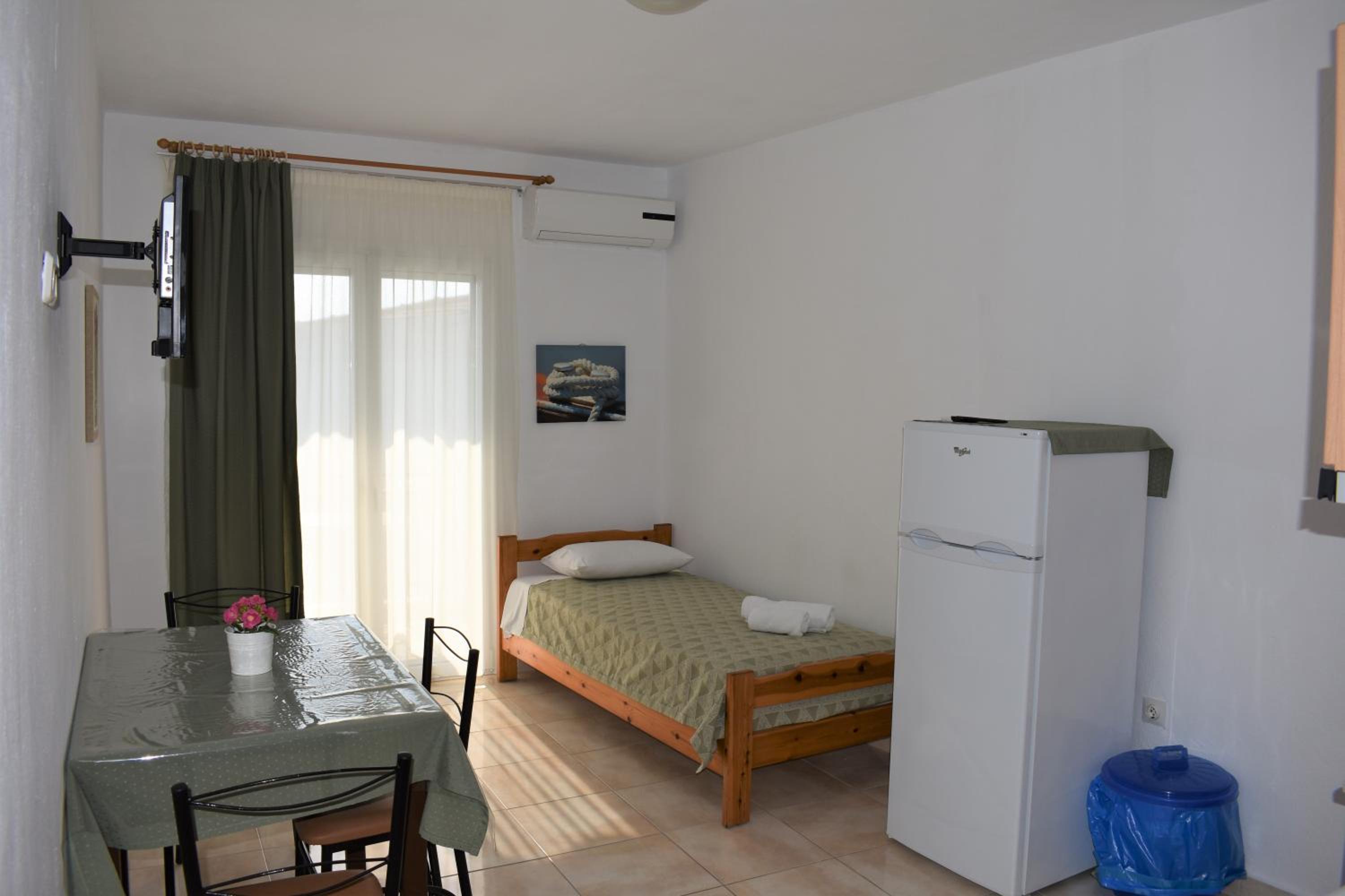 Photo 43