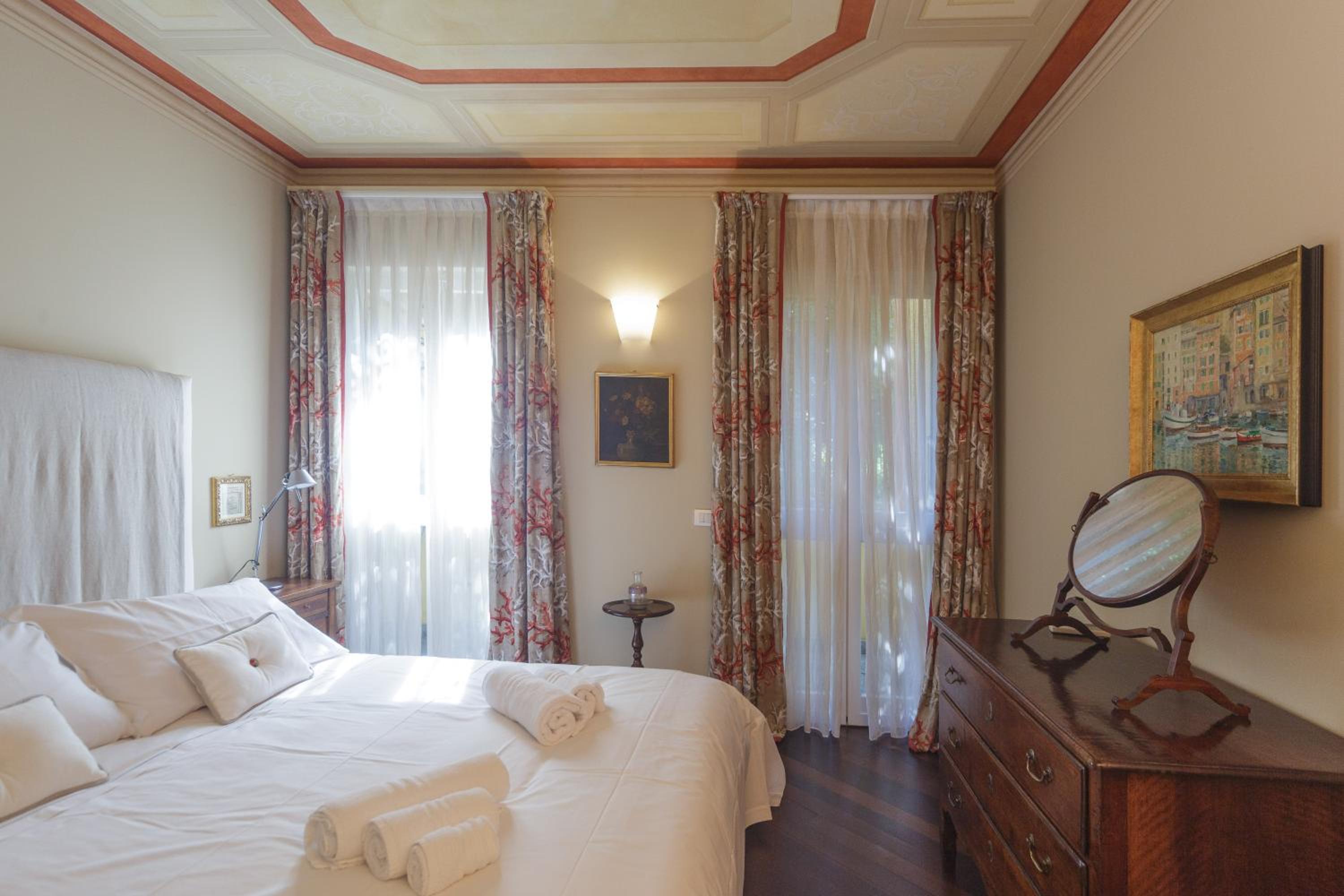 Villa Aurora view 5