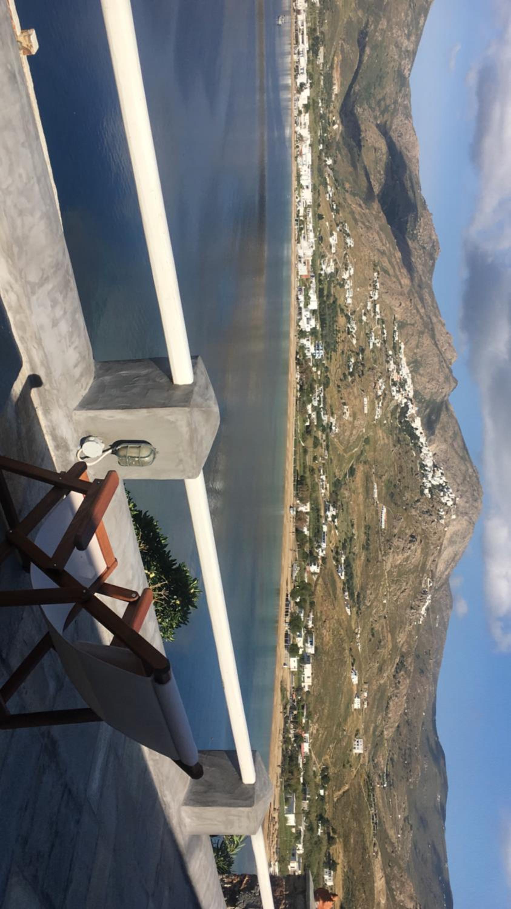 Studios Niovi Serifos