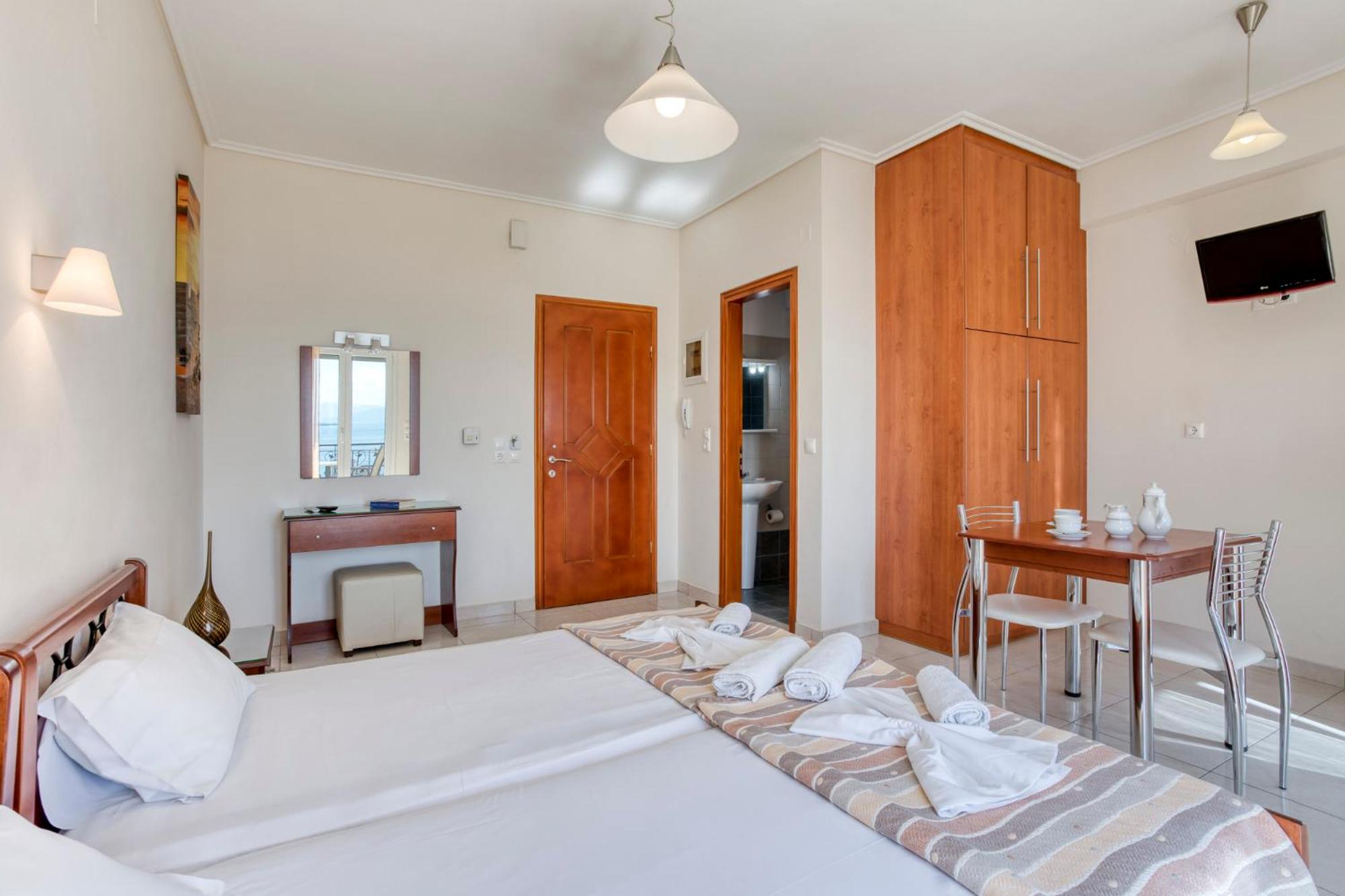 Niovi Luxury Apartments view 3