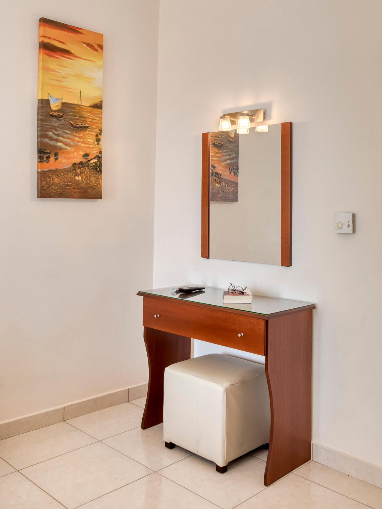 Niovi Luxury Apartments view 4