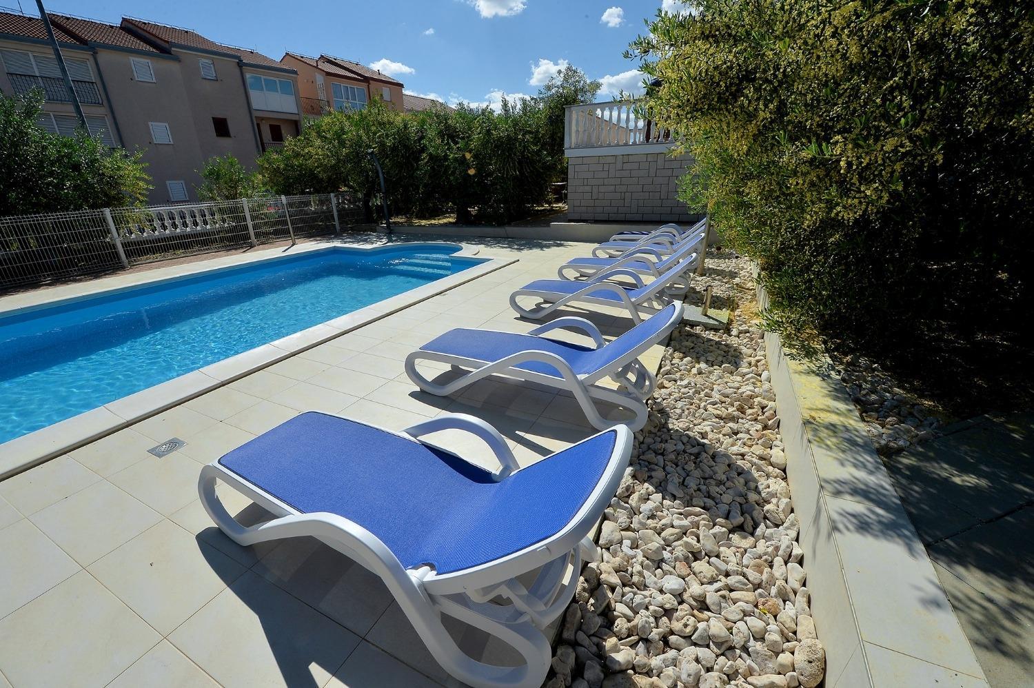 Apartments Olive Garden - swimming pool