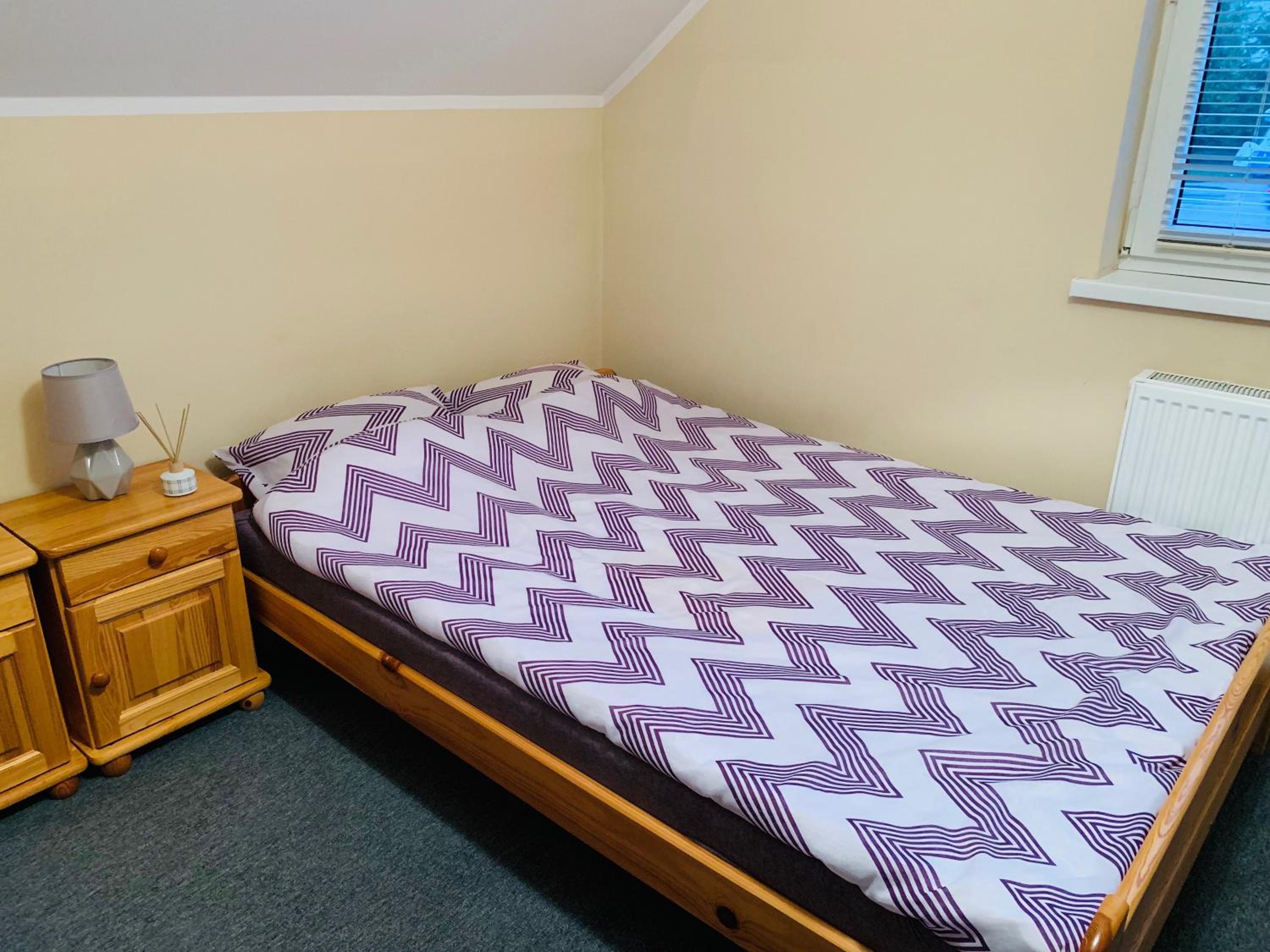 MS-OTEL POKOJE GOSCINNE 1,2,3 OSOBOWE ŻYWIEC