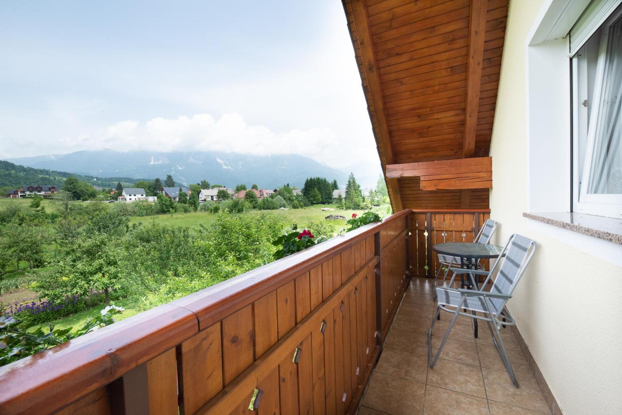 Apartmaji Trentelj view 3