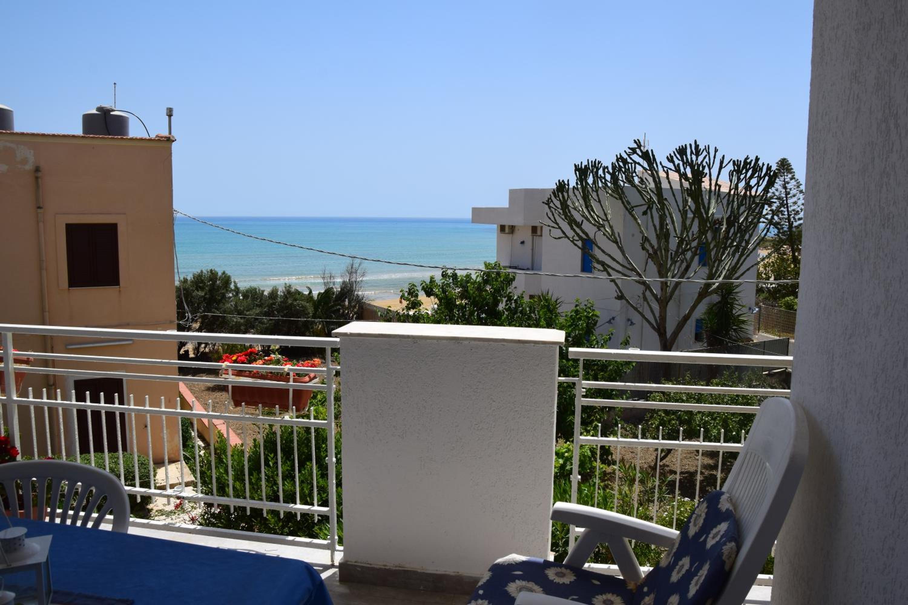 A mmari semu - Scala dei Turchi photo 3