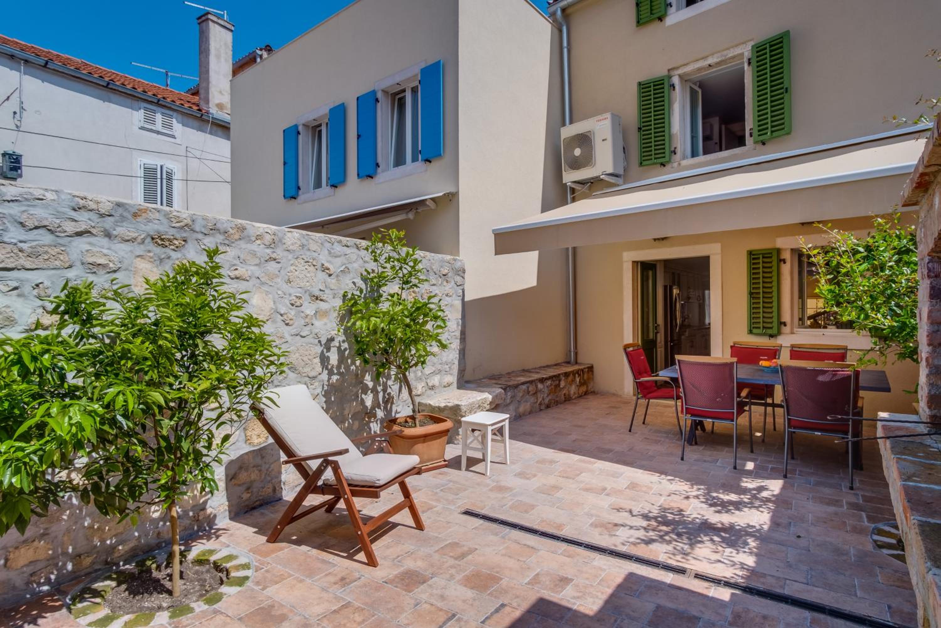At home in Osor, Cres view 4
